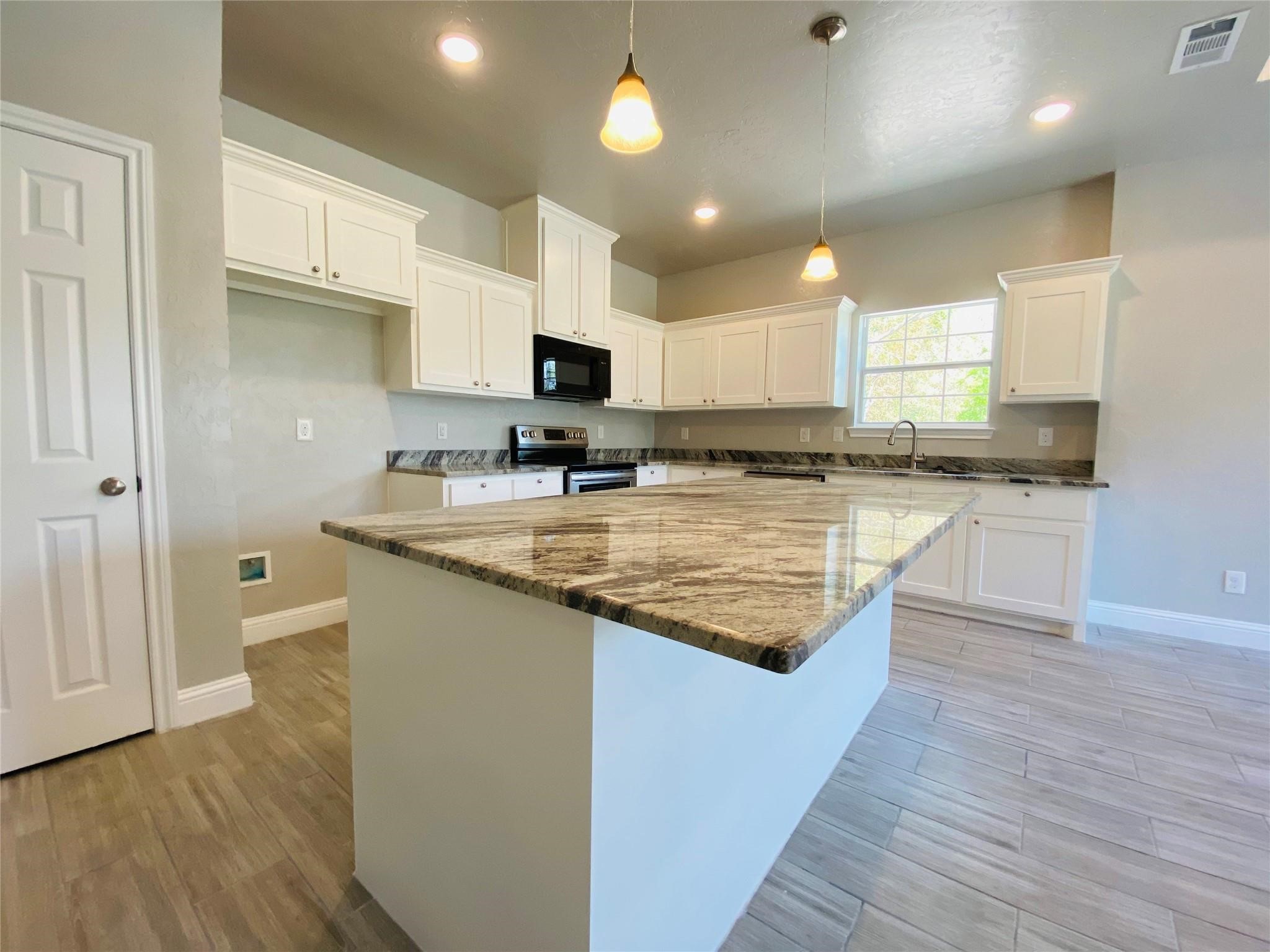 4102 Gordon Street Greenville TX 75401