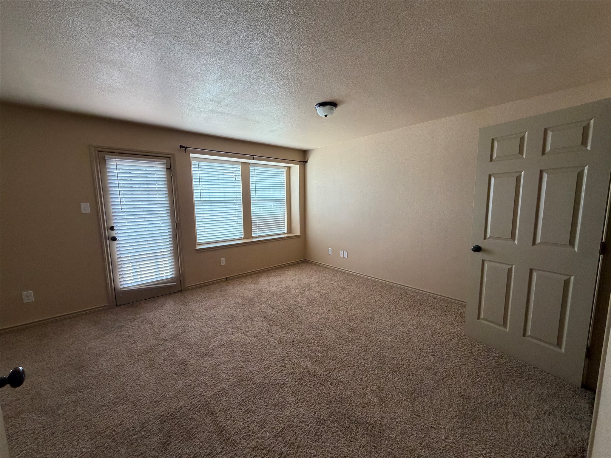 4024 Vista Mar Drive Fort Worth TX 76040