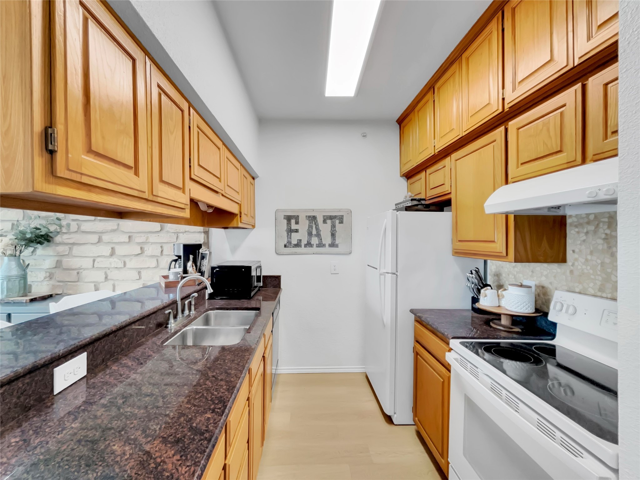 401 E Pearl Street Granbury TX 76048