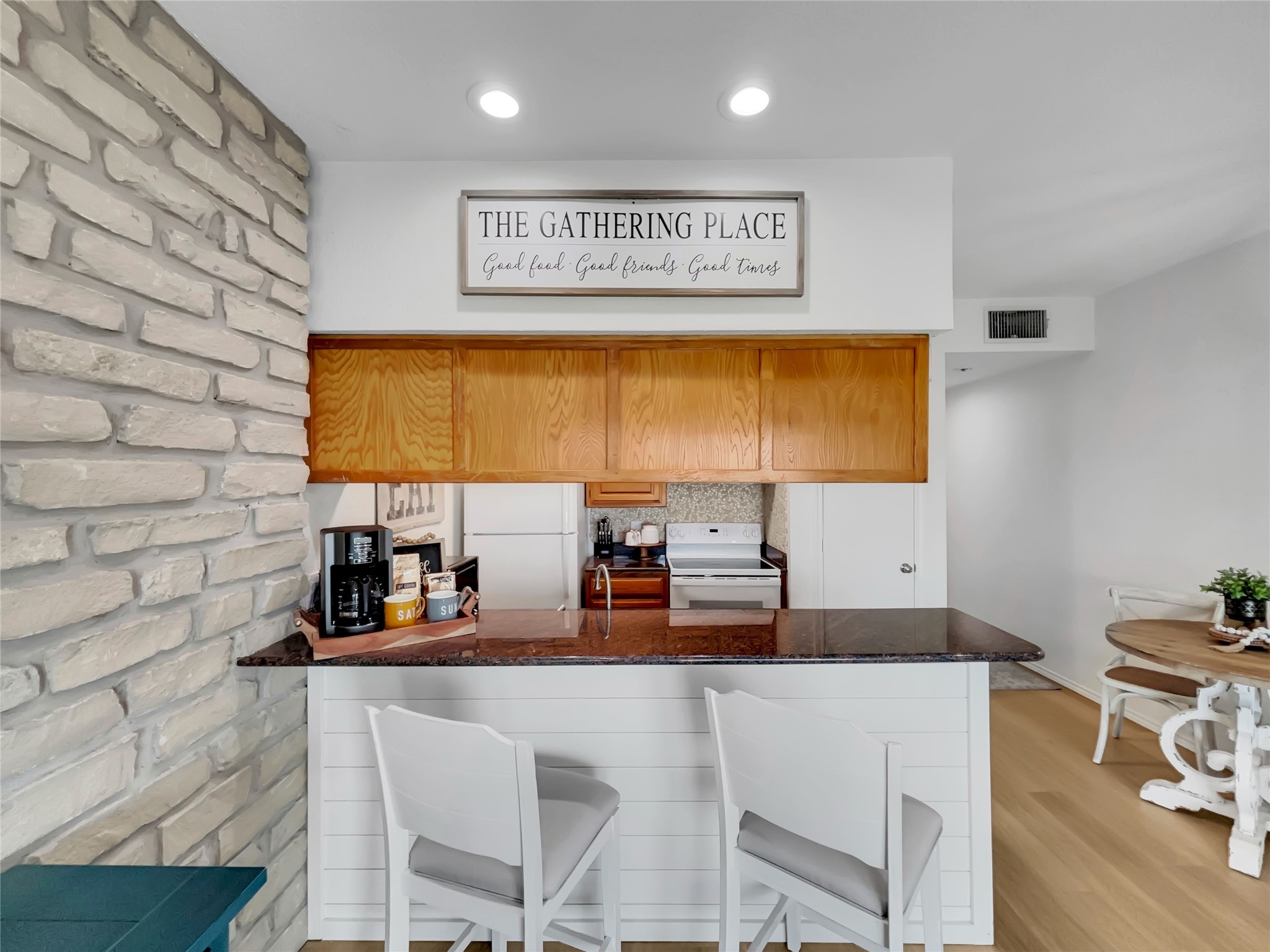 401 E Pearl Street Granbury TX 76048