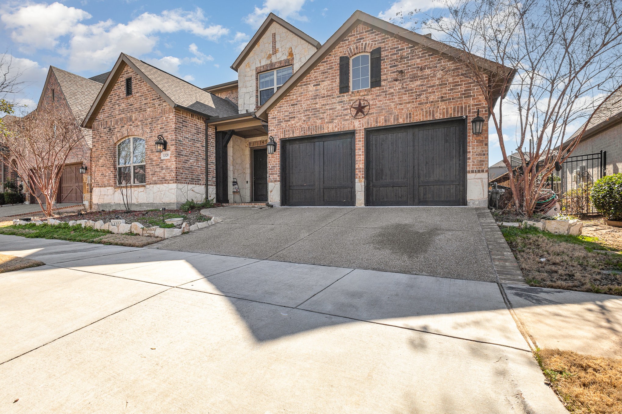 1320 Blue Lake Boulevard Arlington TX 76005