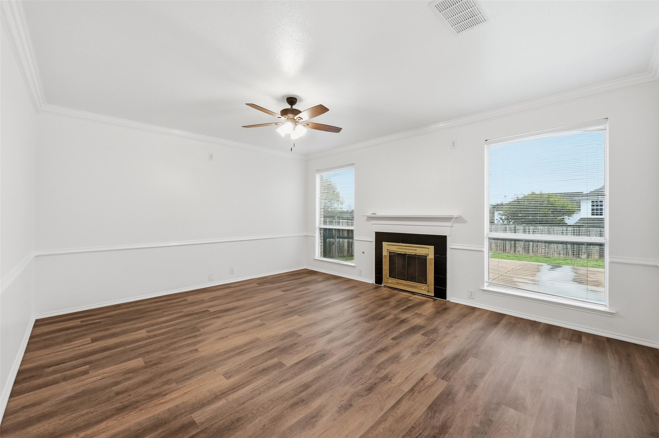 2216 Oak Park Drive Bedford TX 76021