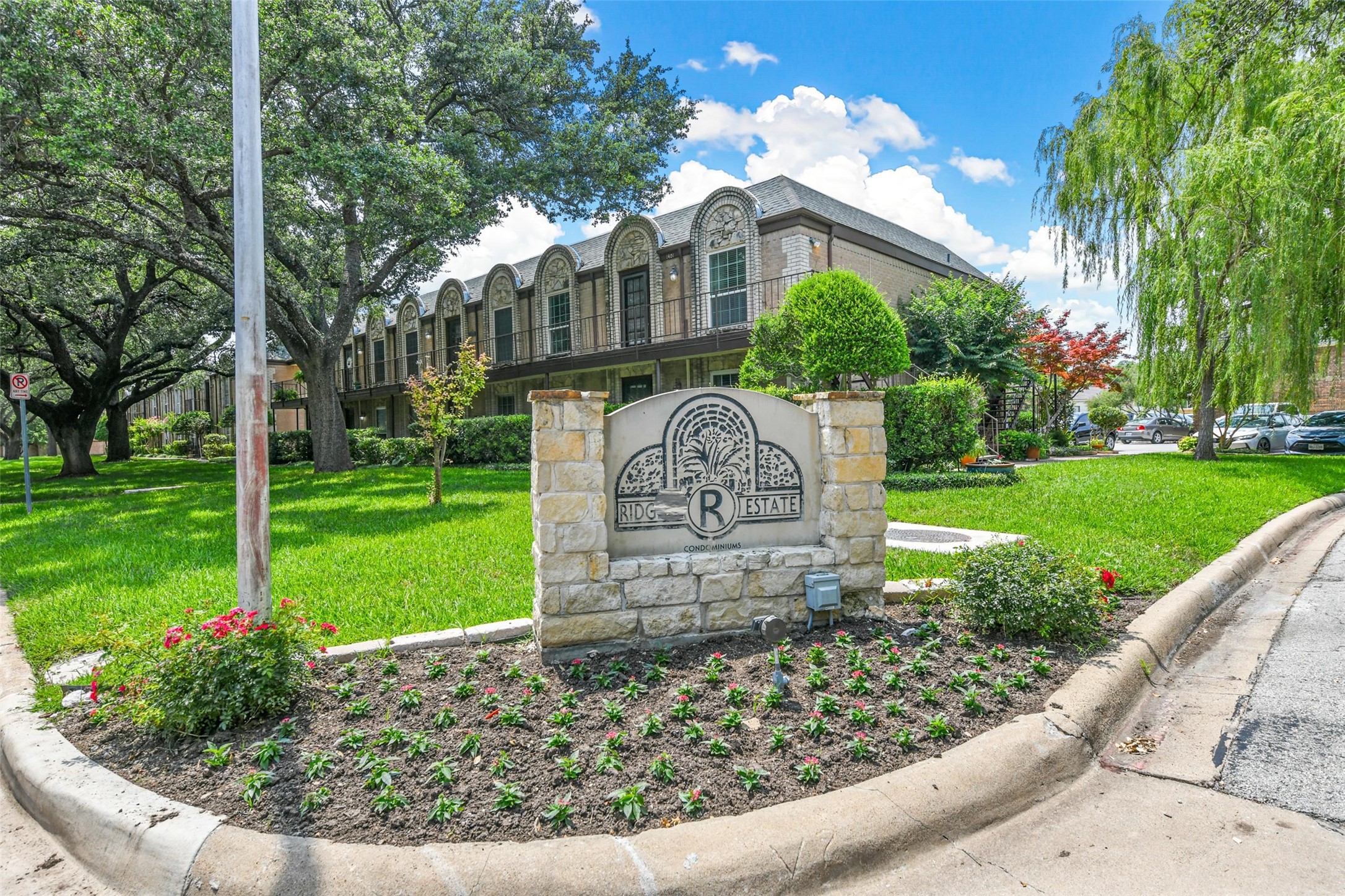 4002 Ridglea Country Club Drive Fort Worth TX 76126