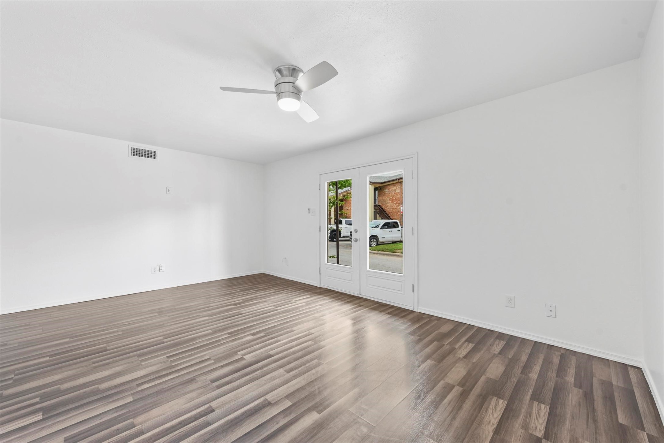 4002 Ridglea Country Club Drive Fort Worth TX 76126