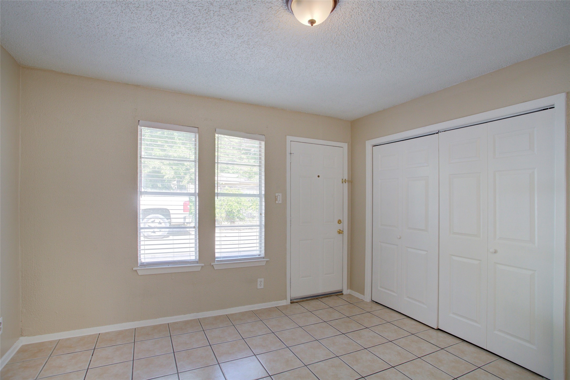 708 N Cooper Street Arlington TX 76011