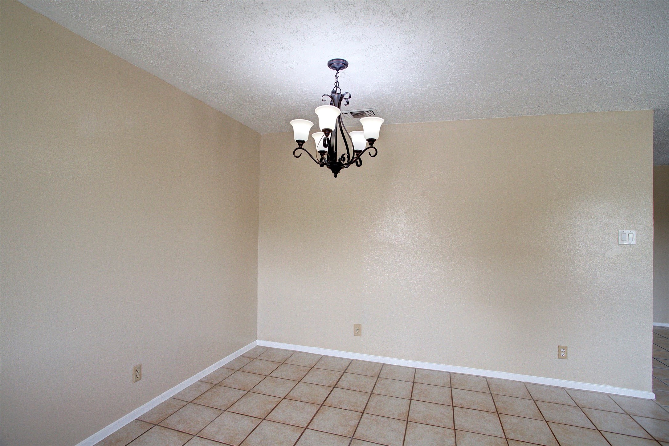 708 N Cooper Street Arlington TX 76011