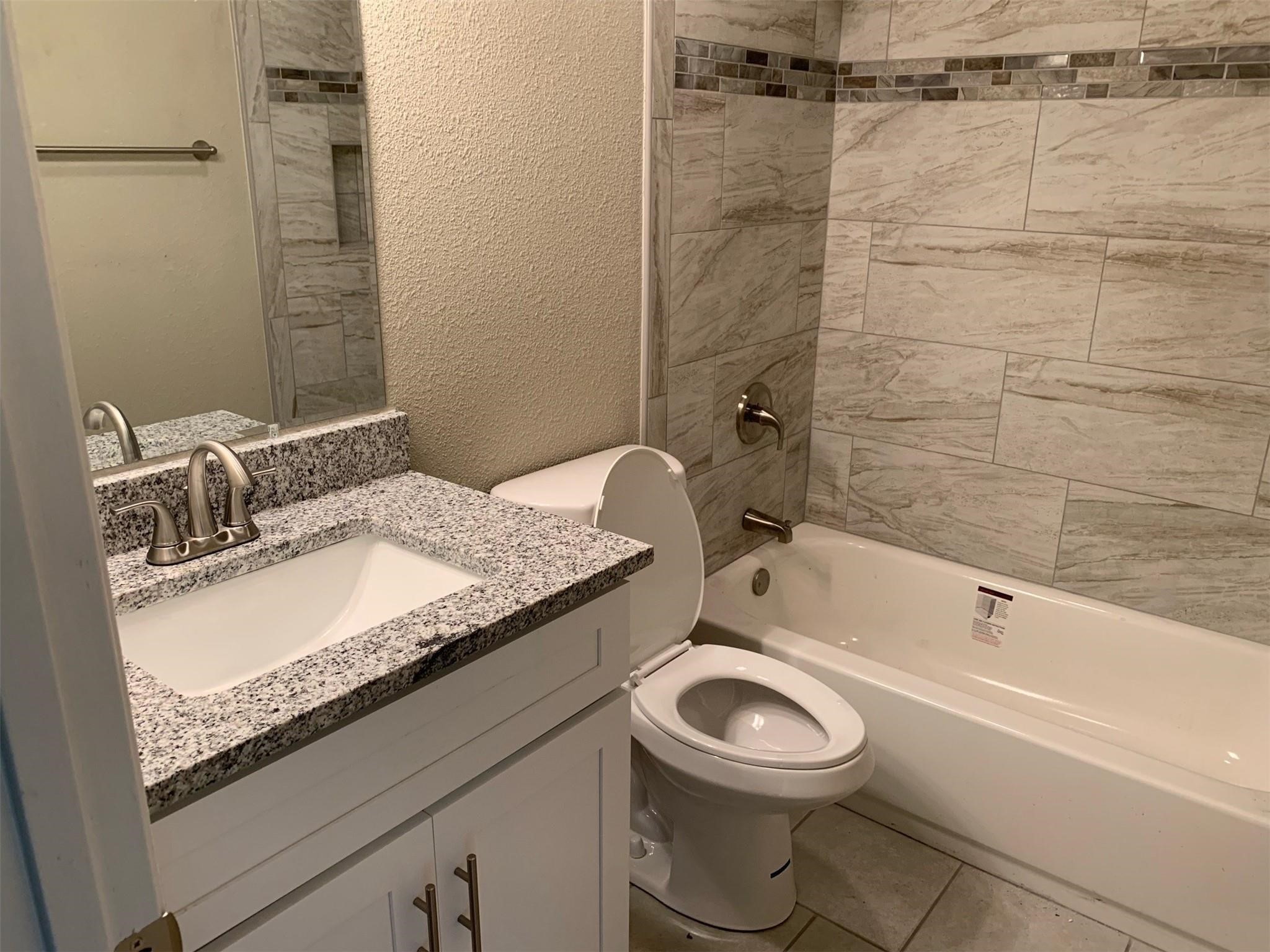 406 E Springdale Lane Grand Prairie TX 75052