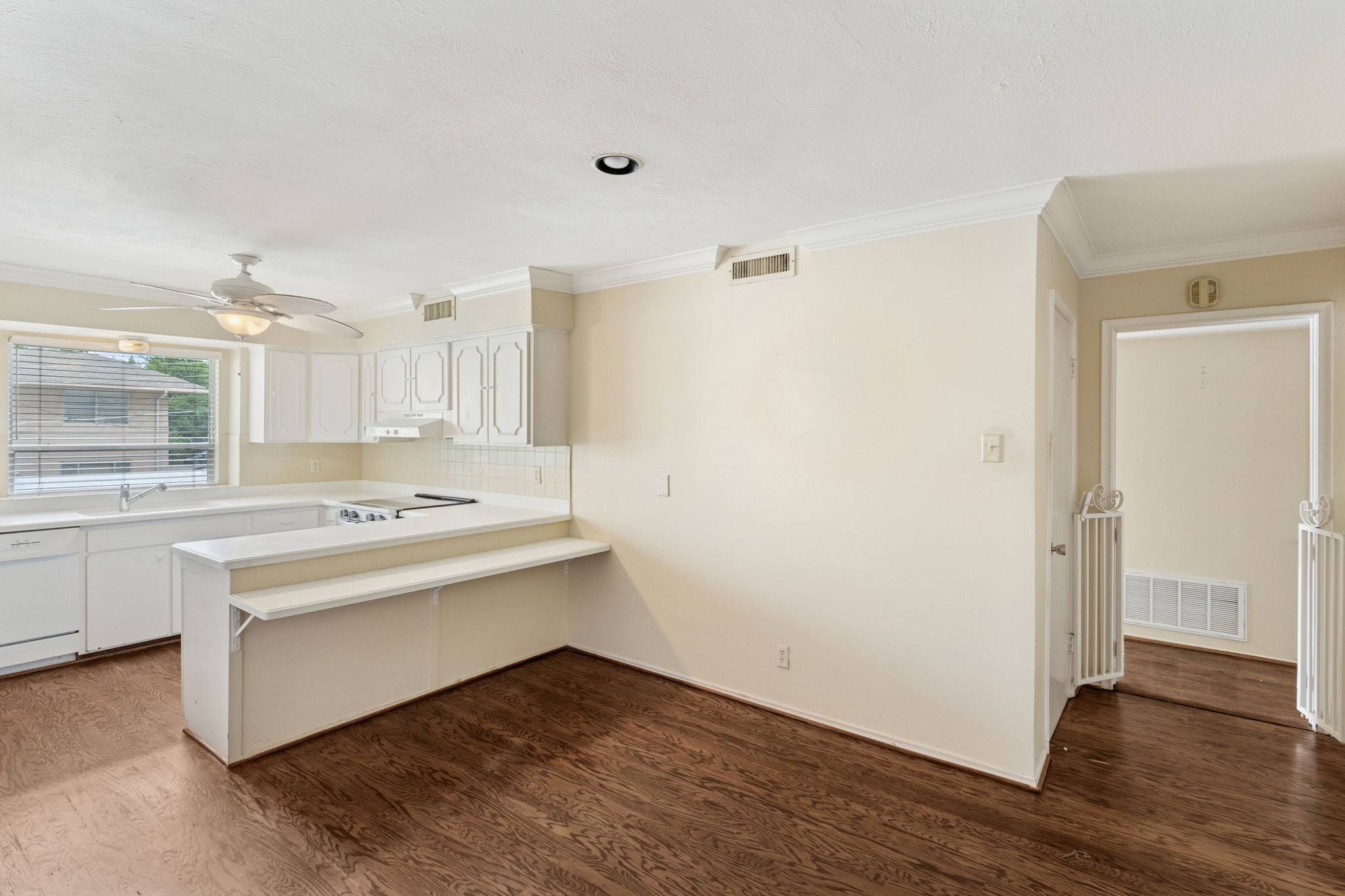 6367 Diamond Head Circle Dallas TX 75225