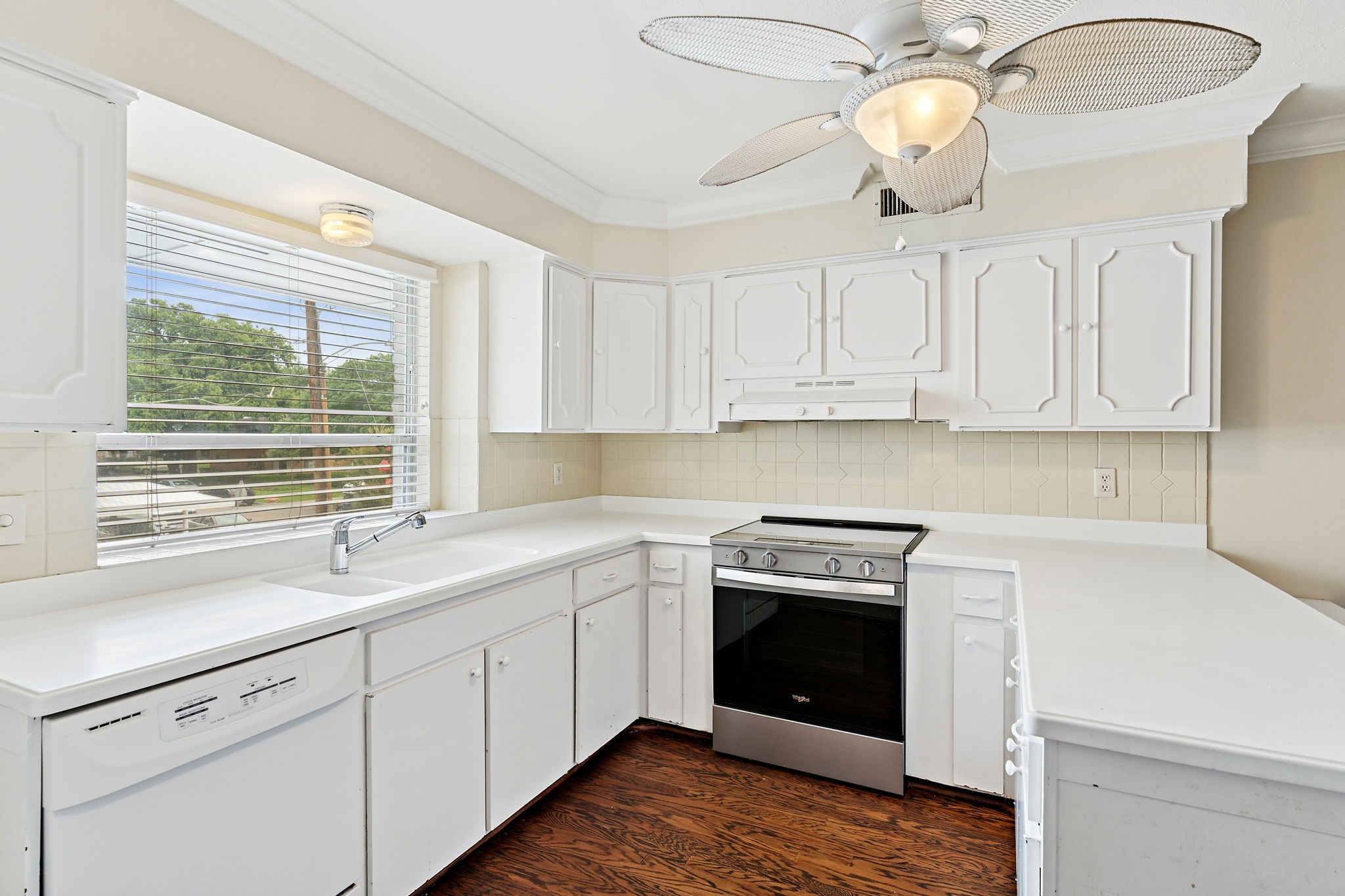 6367 Diamond Head Circle Dallas TX 75225