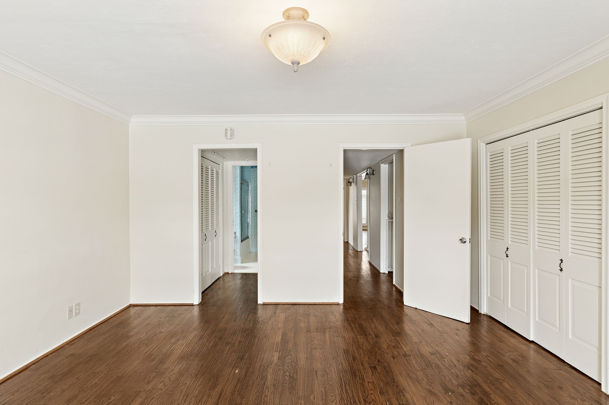 6367 Diamond Head Circle Dallas TX 75225