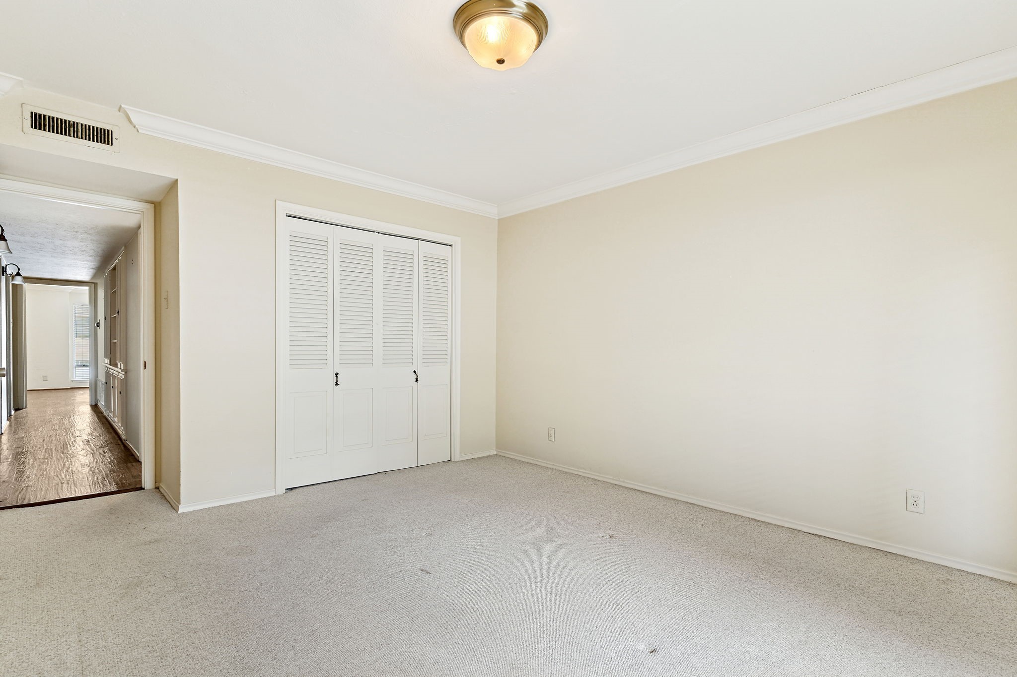 6367 Diamond Head Circle Dallas TX 75225