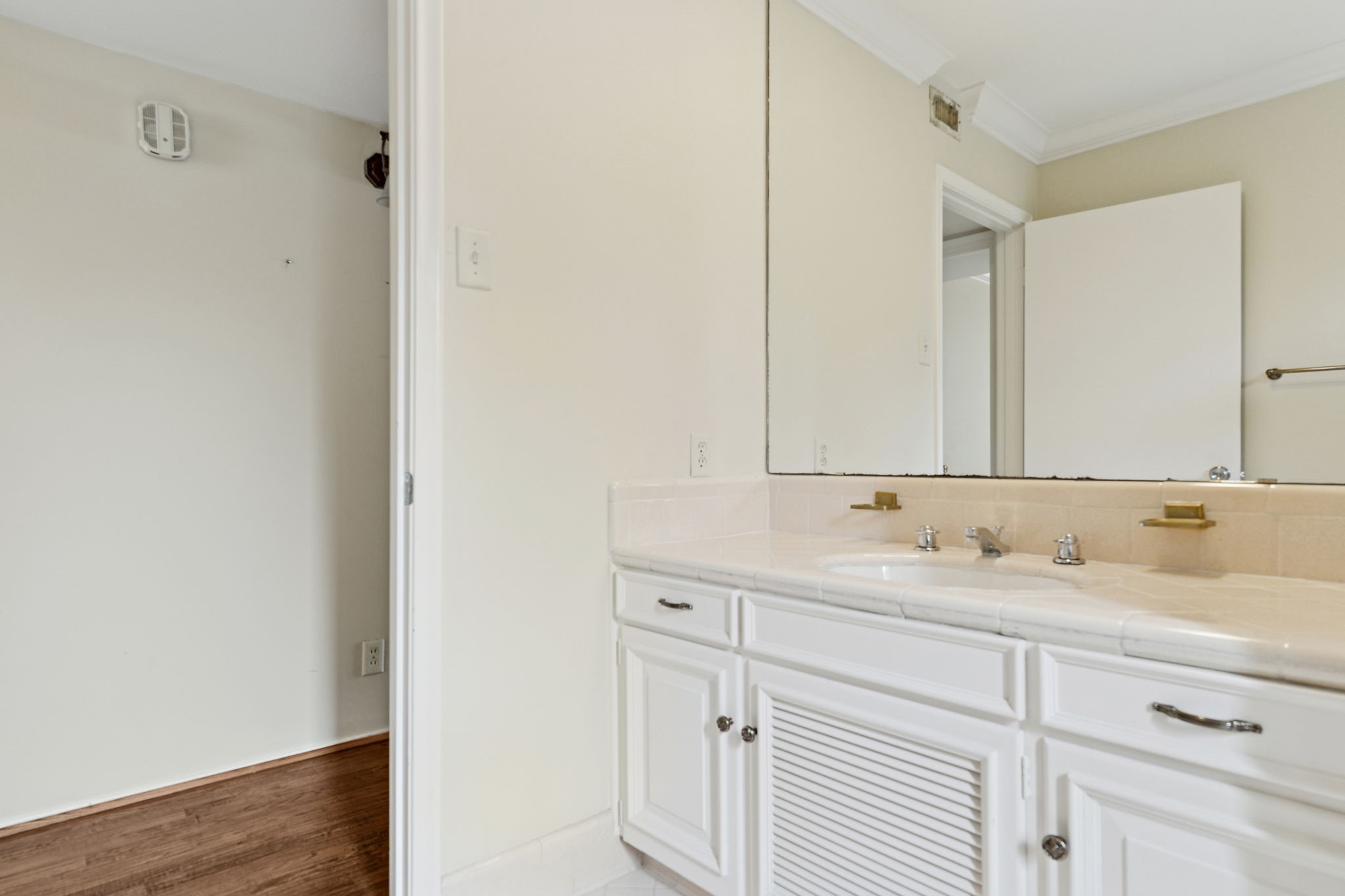 6367 Diamond Head Circle Dallas TX 75225