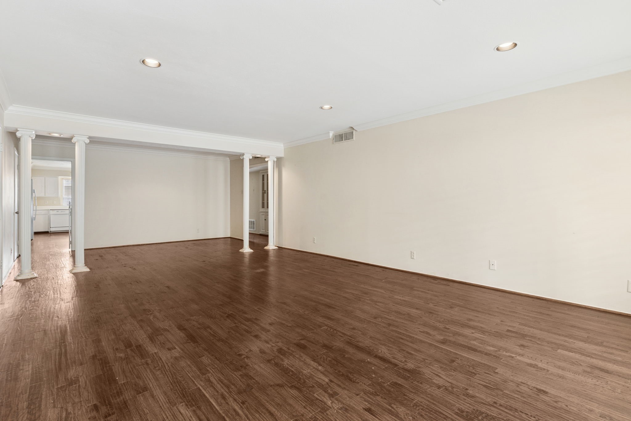 6367 Diamond Head Circle Dallas TX 75225