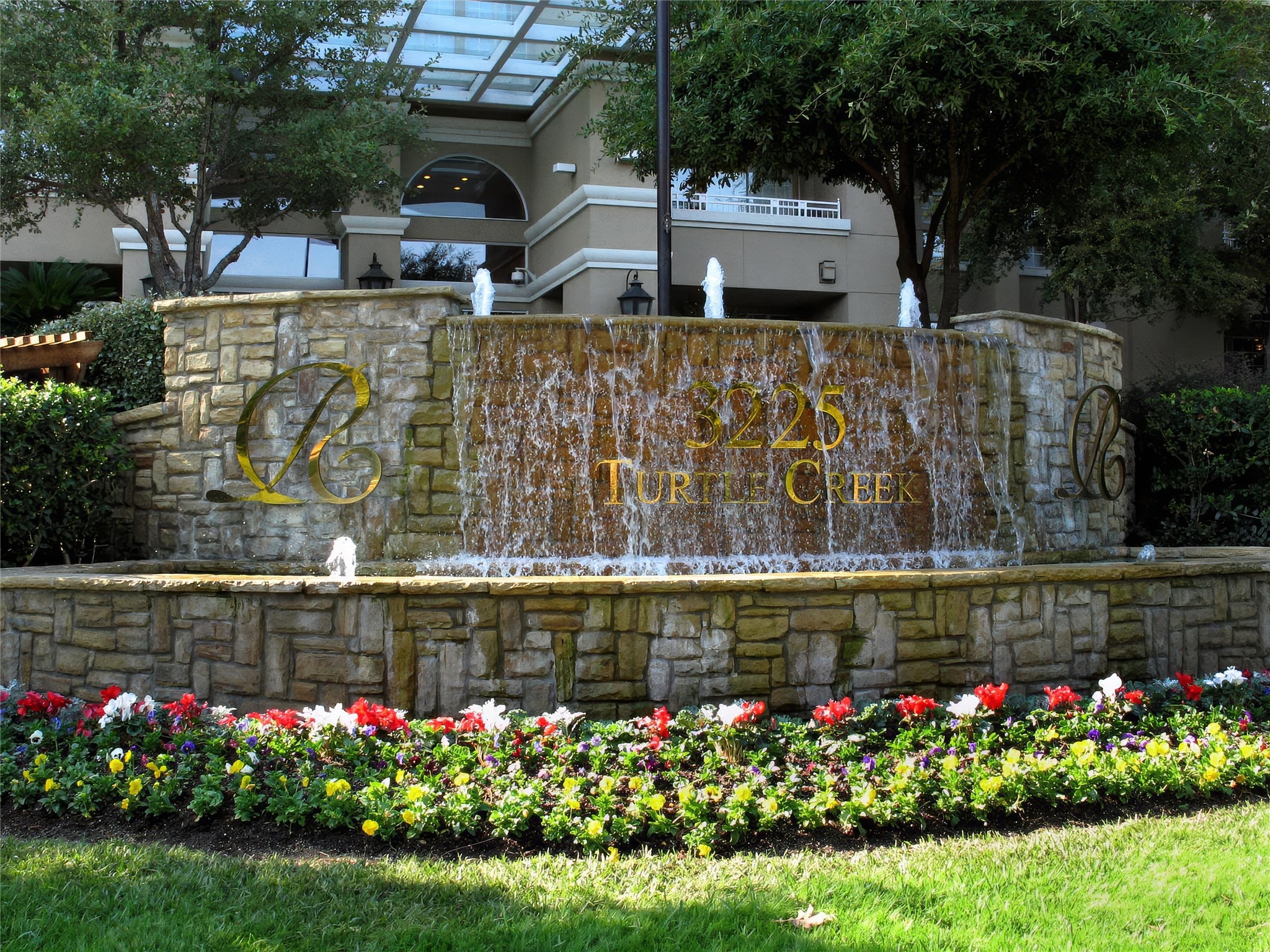 3225 Turtle Creek Boulevard Dallas TX 75219