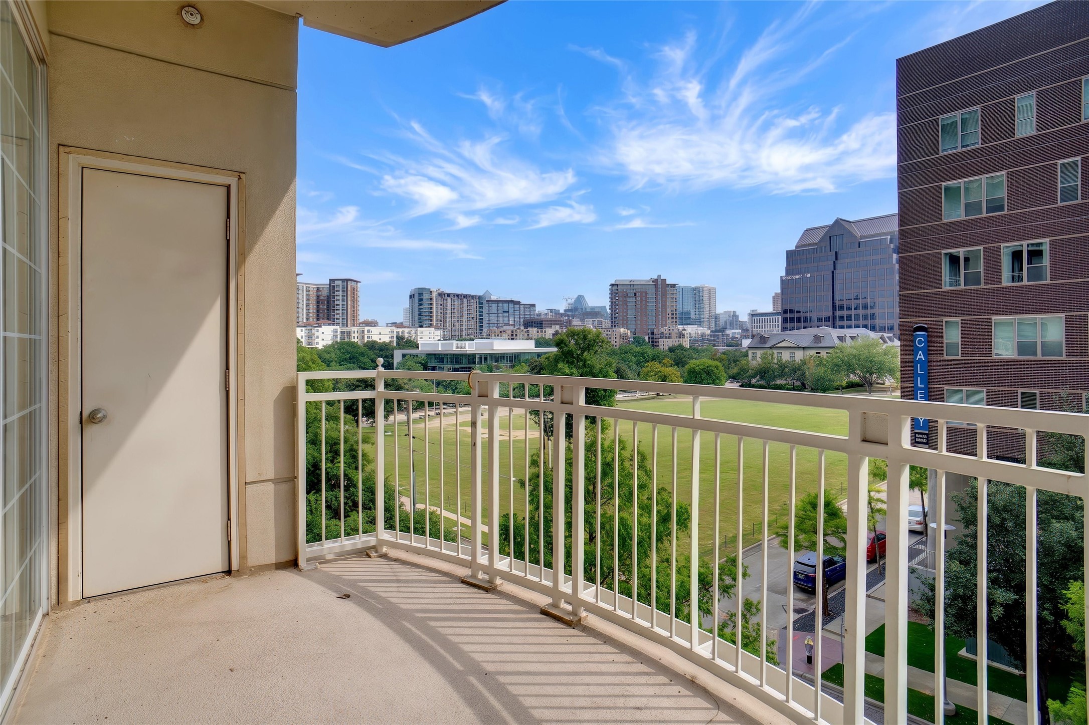 3225 Turtle Creek Boulevard Dallas TX 75219
