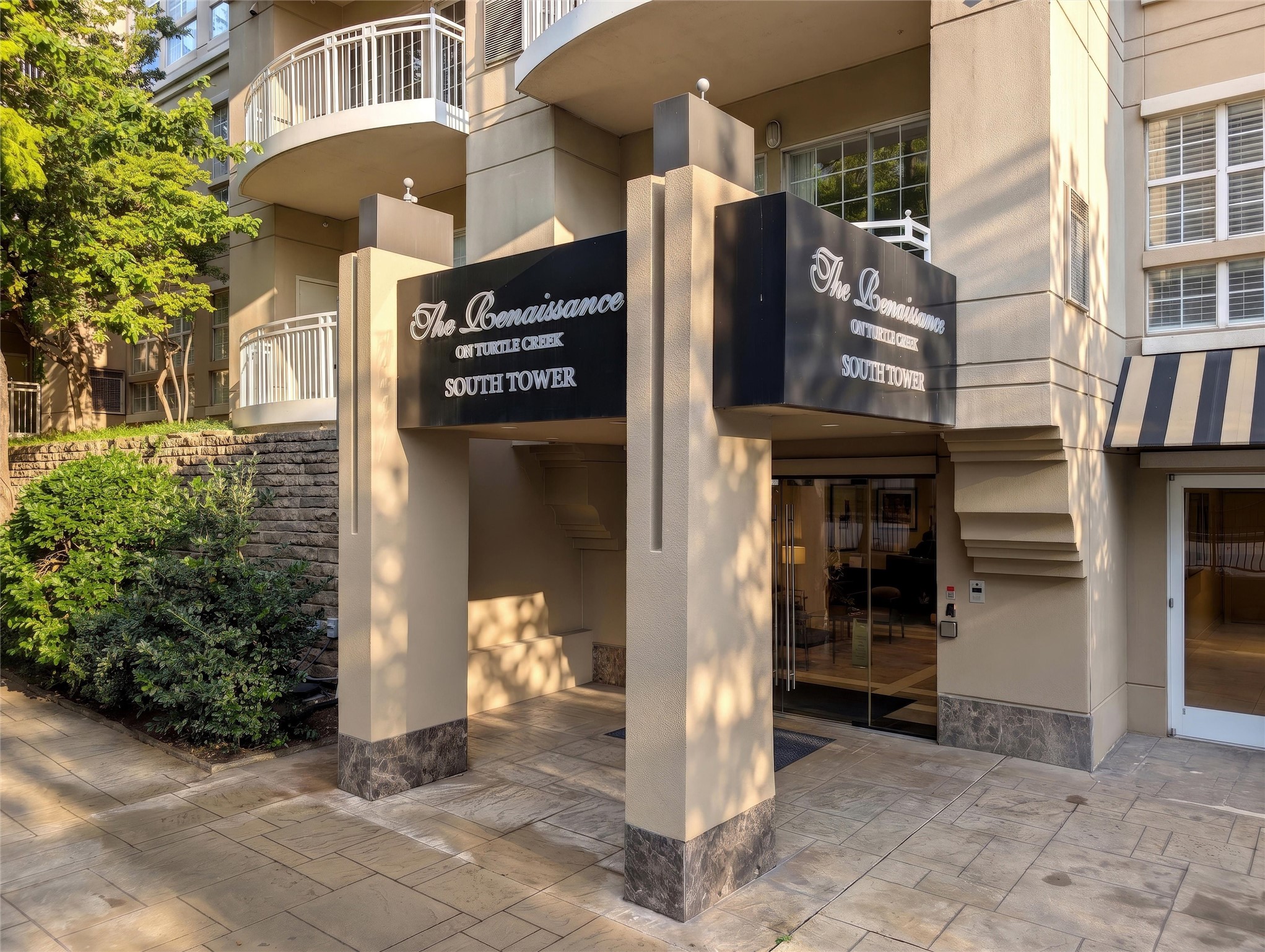 3225 Turtle Creek Boulevard Dallas TX 75219