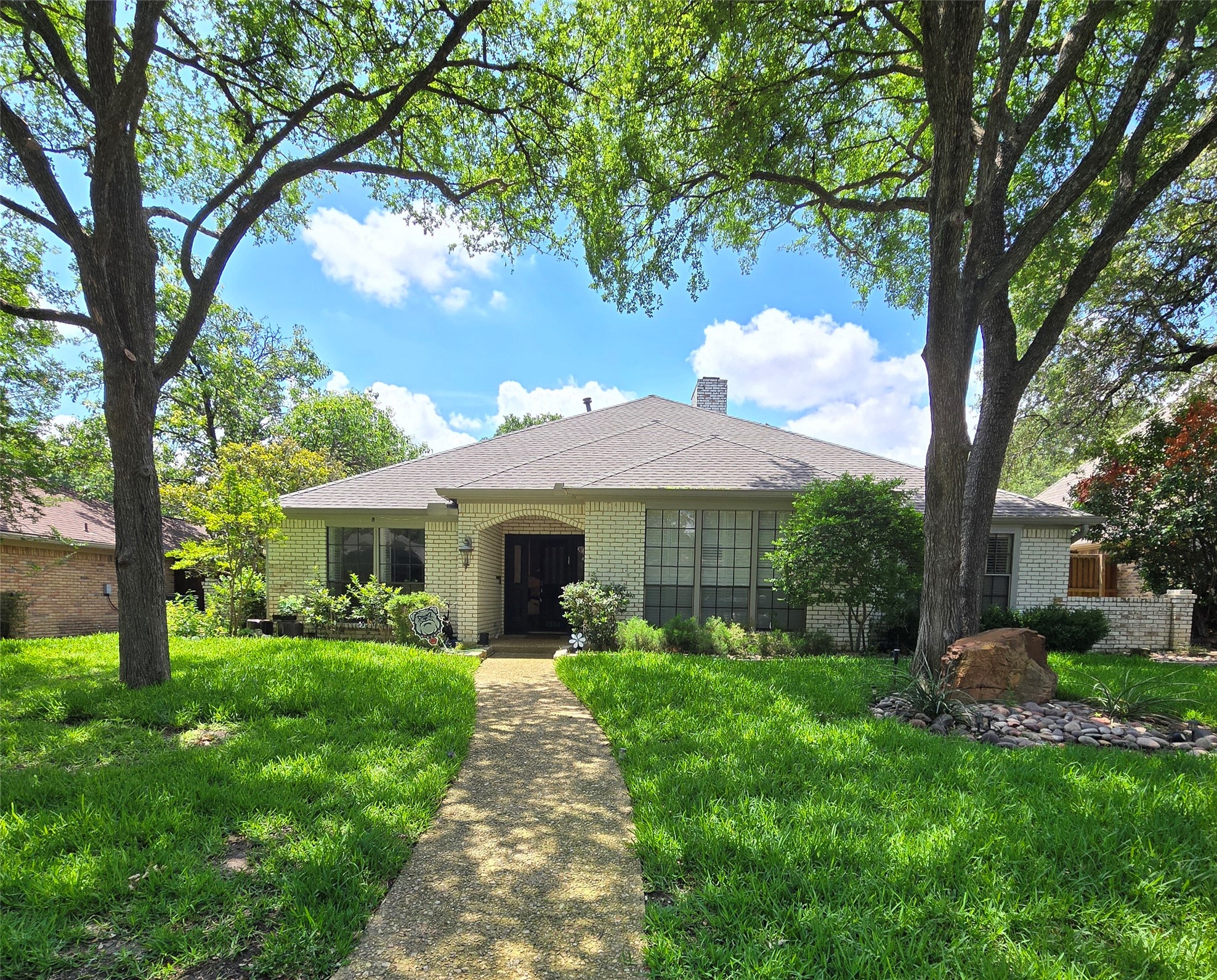 6524 Garlinghouse Lane Dallas TX 75252