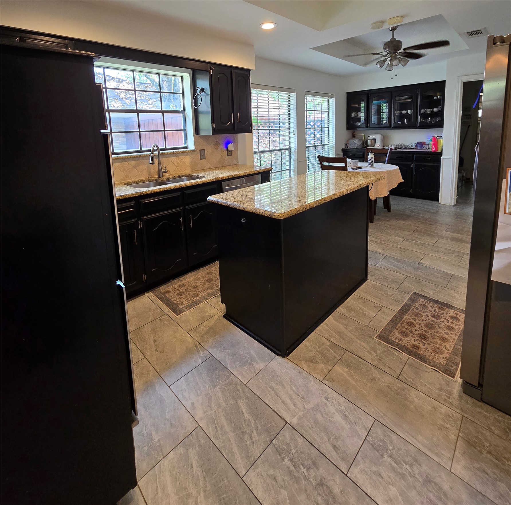 6524 Garlinghouse Lane Dallas TX 75252