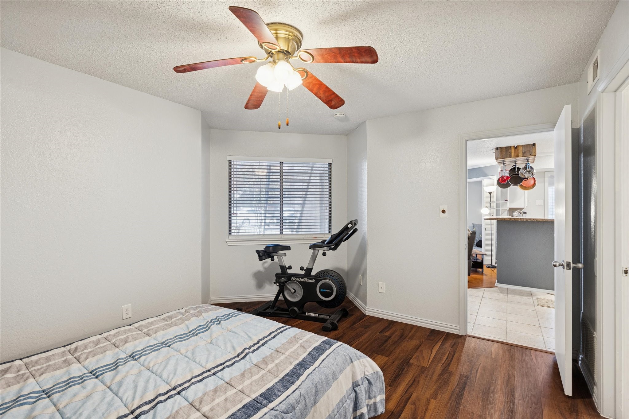 2300 Balsam Drive Arlington TX 76006