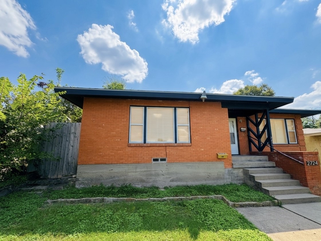2732 W Jefferson Boulevard Dallas TX 75211