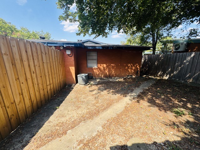 2732 W Jefferson Boulevard Dallas TX 75211