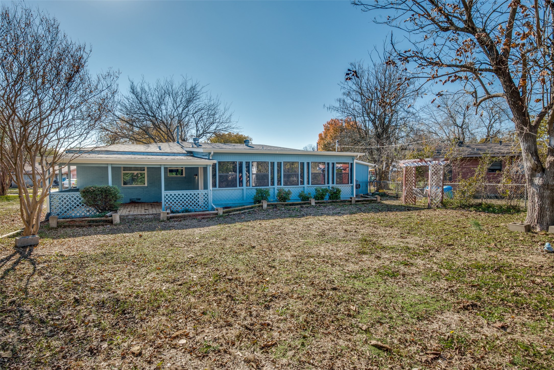 1701 Merrywood Way Gainesville TX 76240