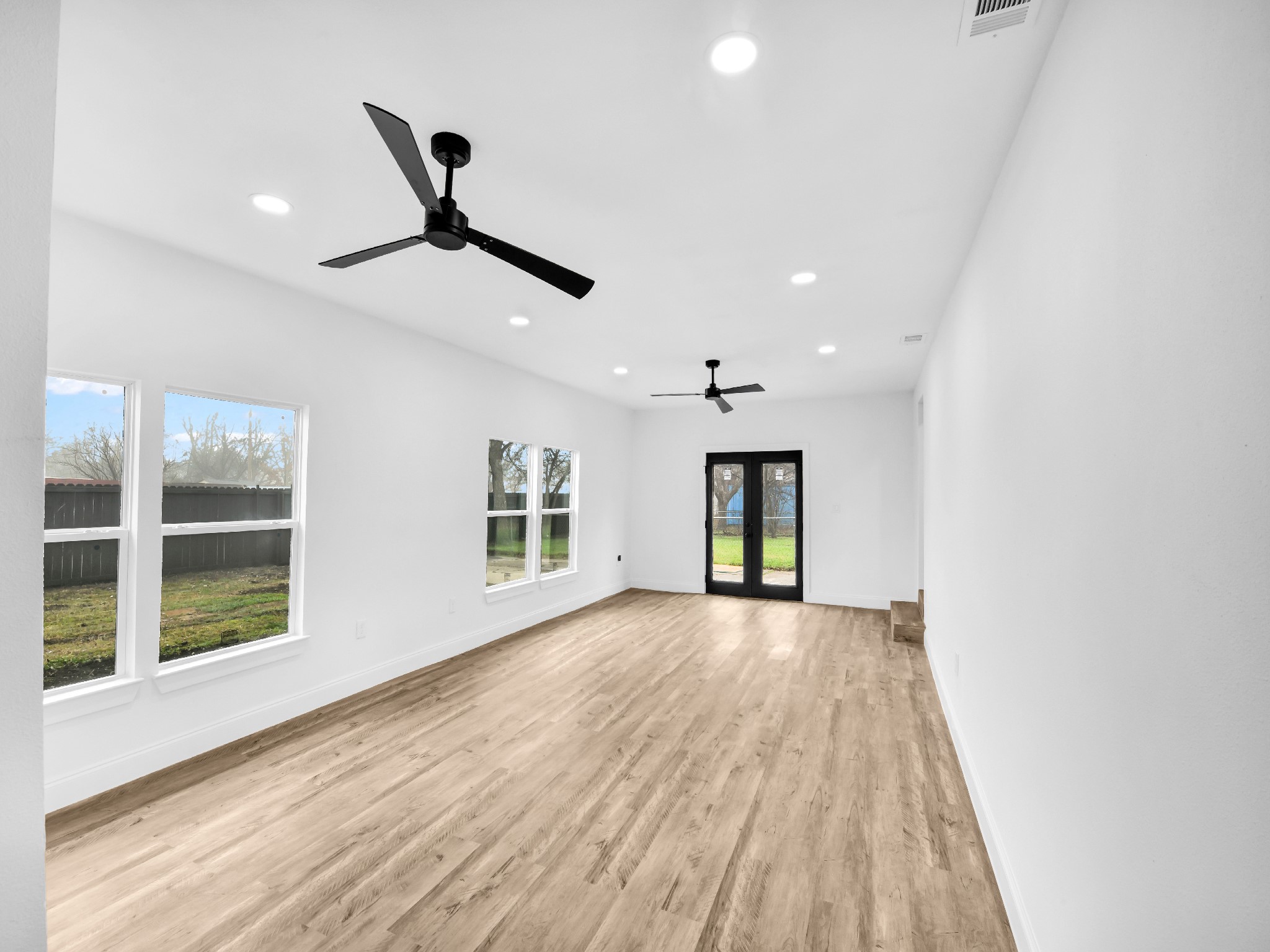 9101 Oels Street White Settlement TX 76108