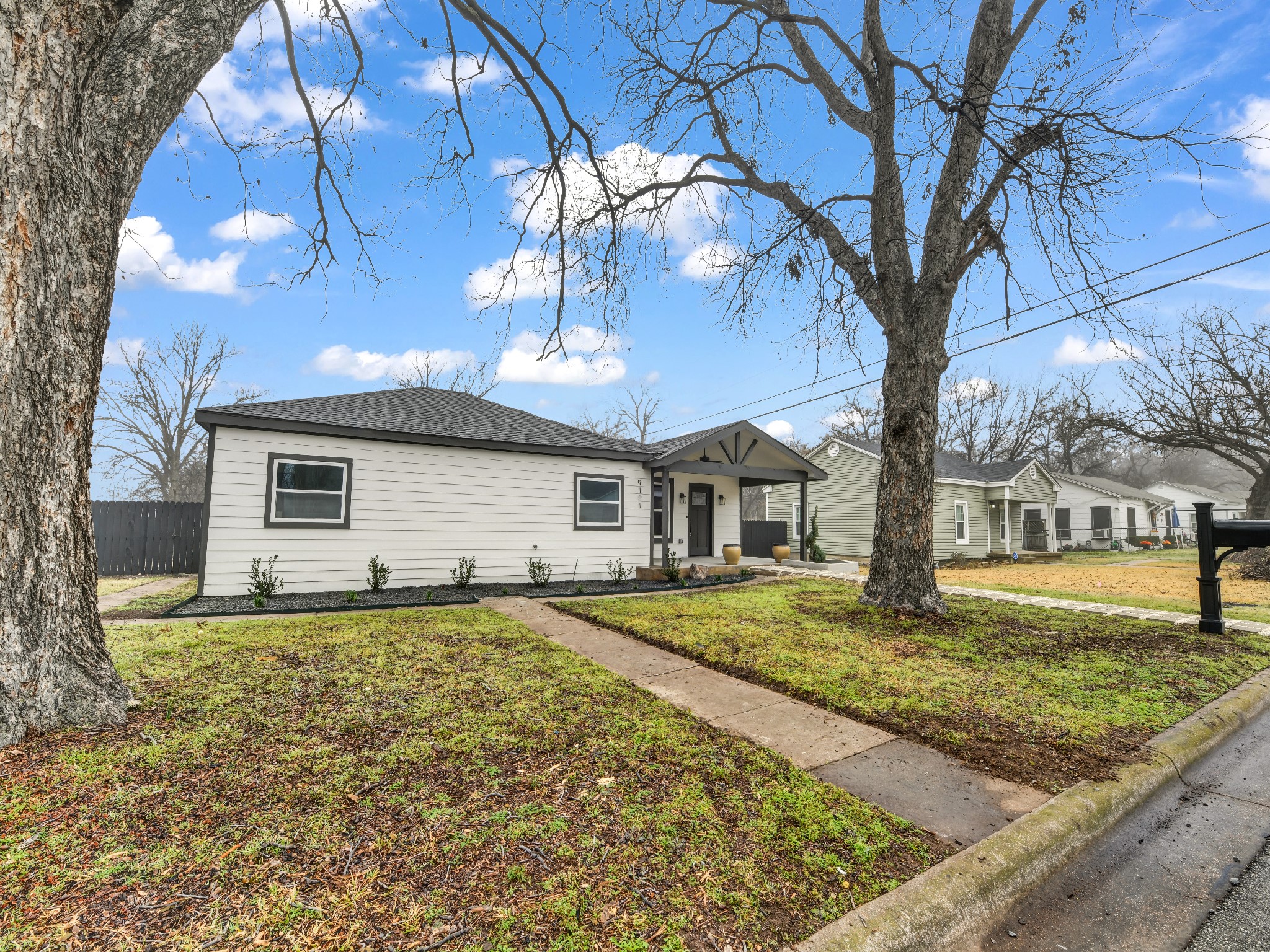 9101 Oels Street White Settlement TX 76108