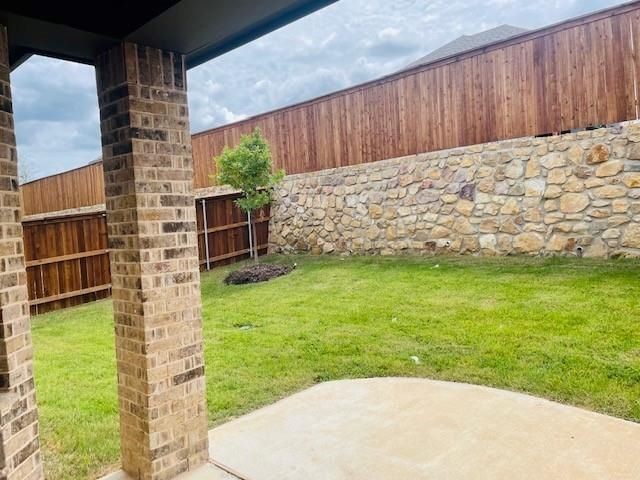3954 Oak Creek Circle Denison TX 75020