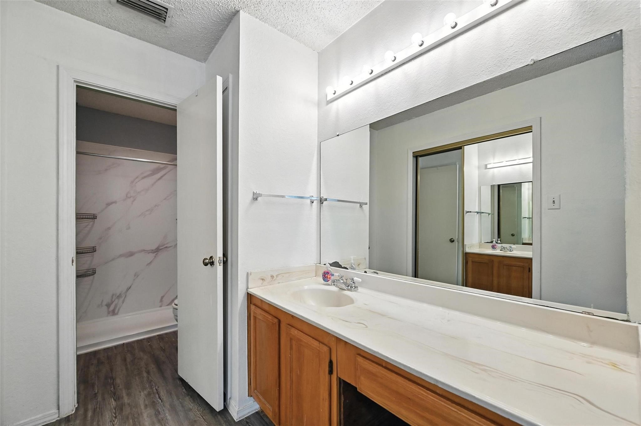 2108 Chatham Square Court Dallas TX 75227