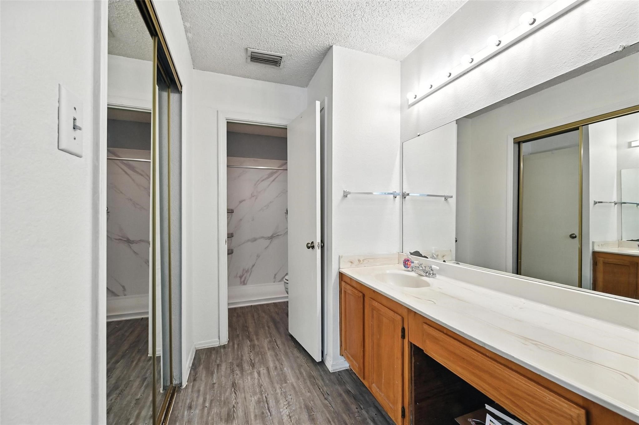 2108 Chatham Square Court Dallas TX 75227
