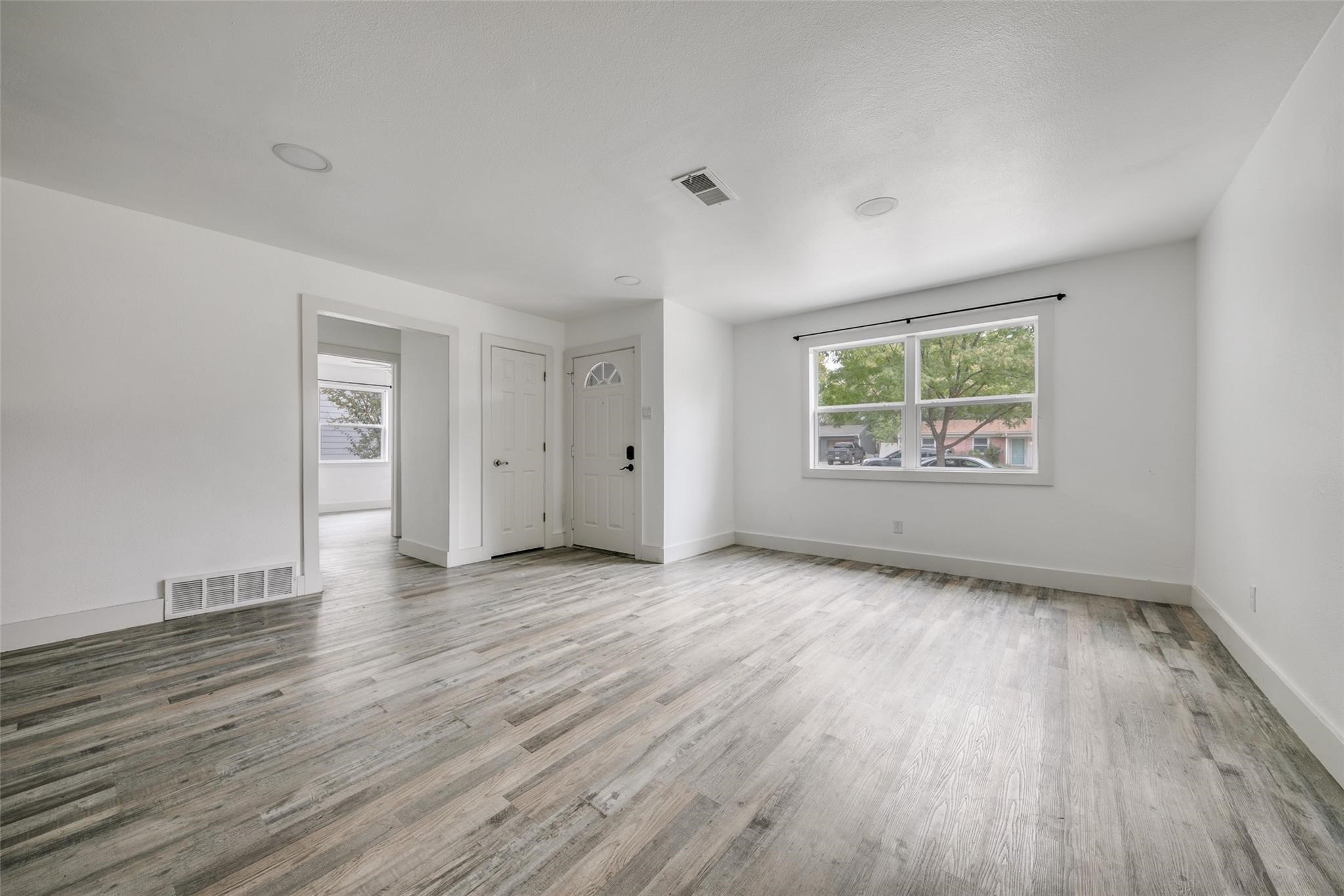 4524 Harvey Mesquite TX 75150