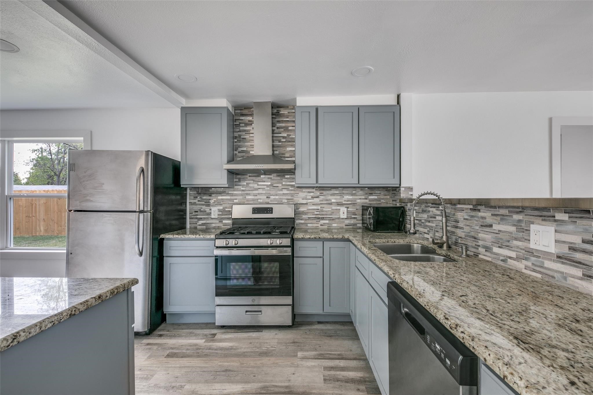 4524 Harvey Mesquite TX 75150