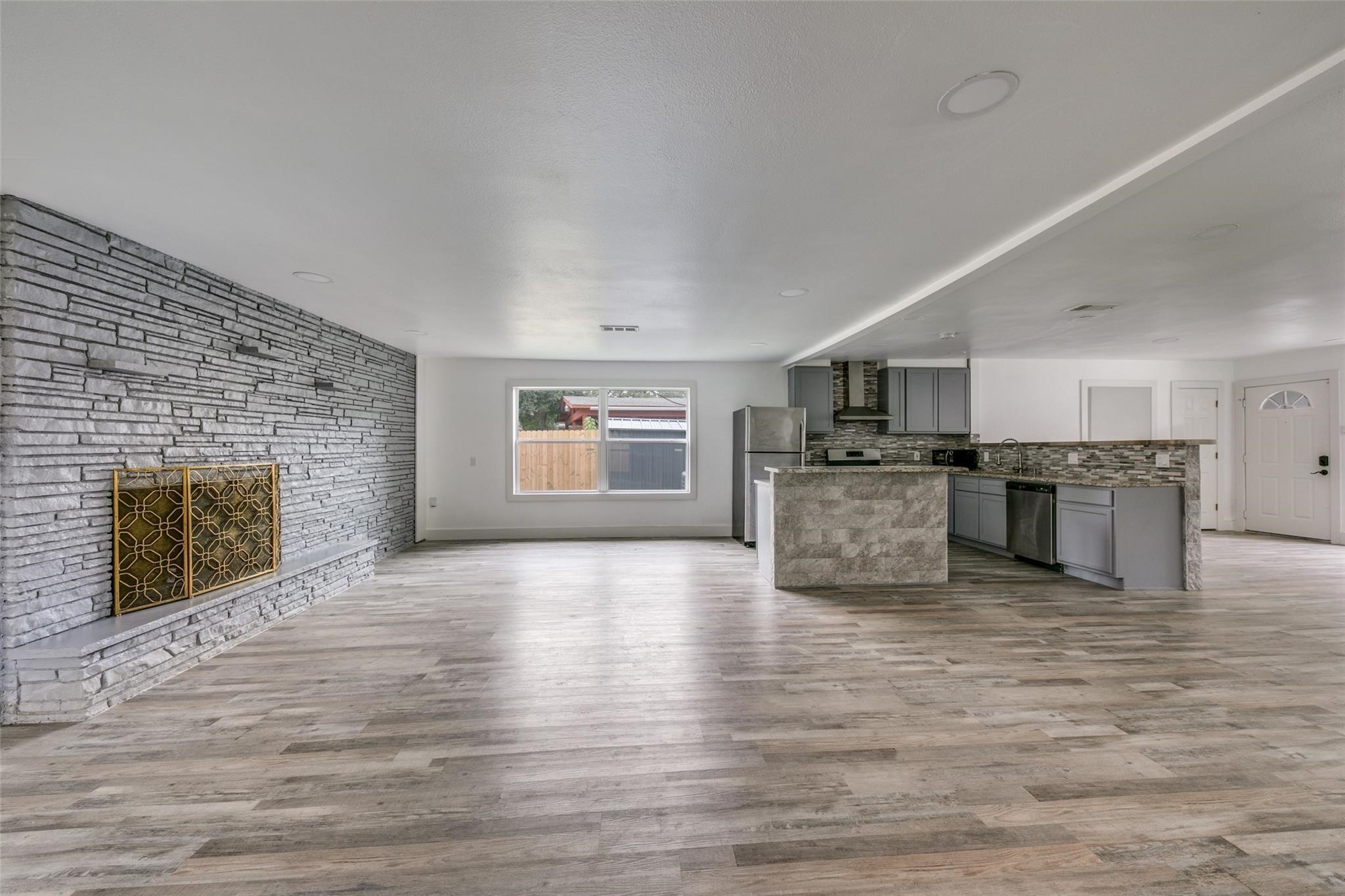 4524 Harvey Mesquite TX 75150