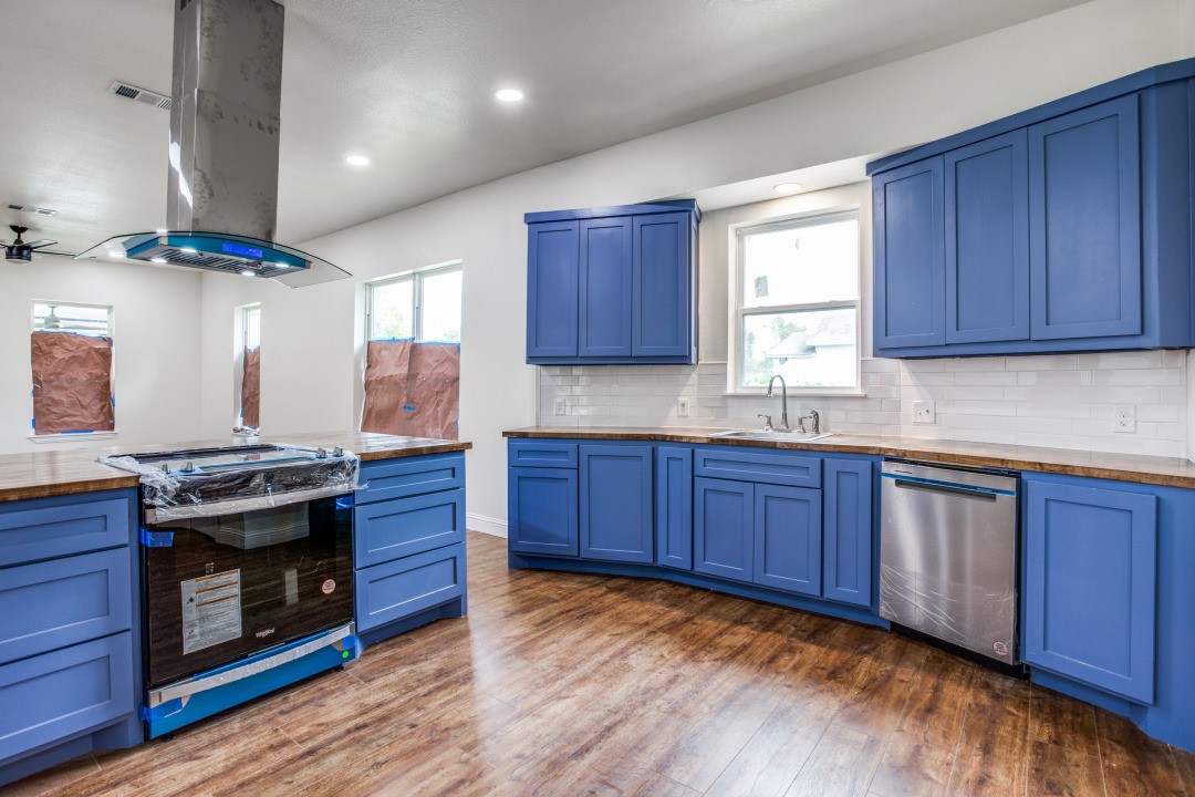 3423 S Harwood Street Dallas TX 75215