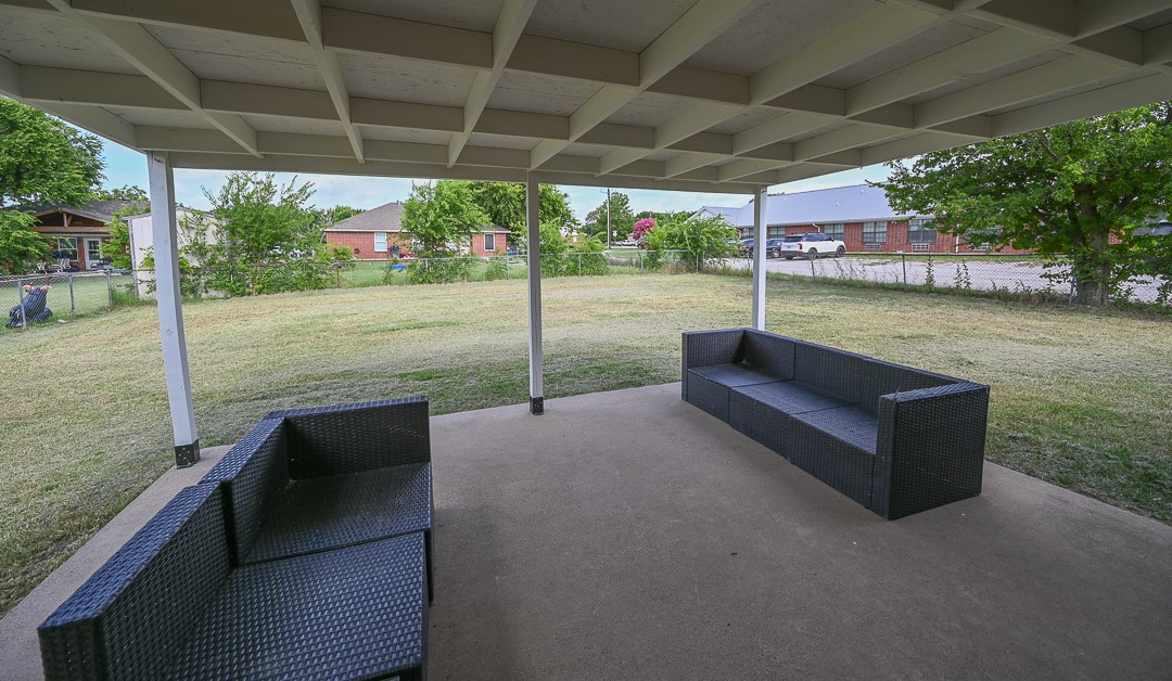 1705 N Cates Street Decatur TX 76234