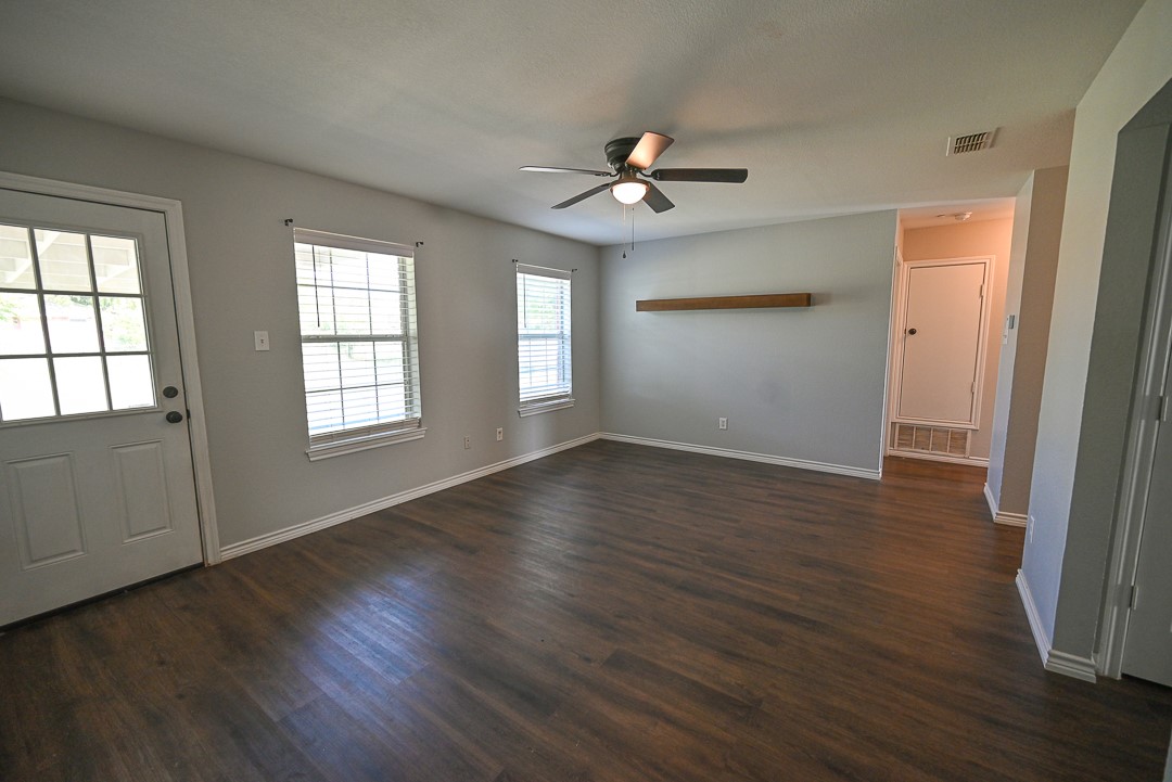 1705 N Cates Street Decatur TX 76234