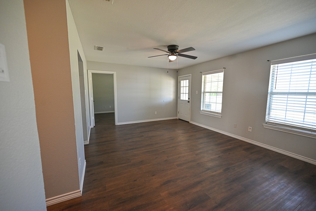 1705 N Cates Street Decatur TX 76234