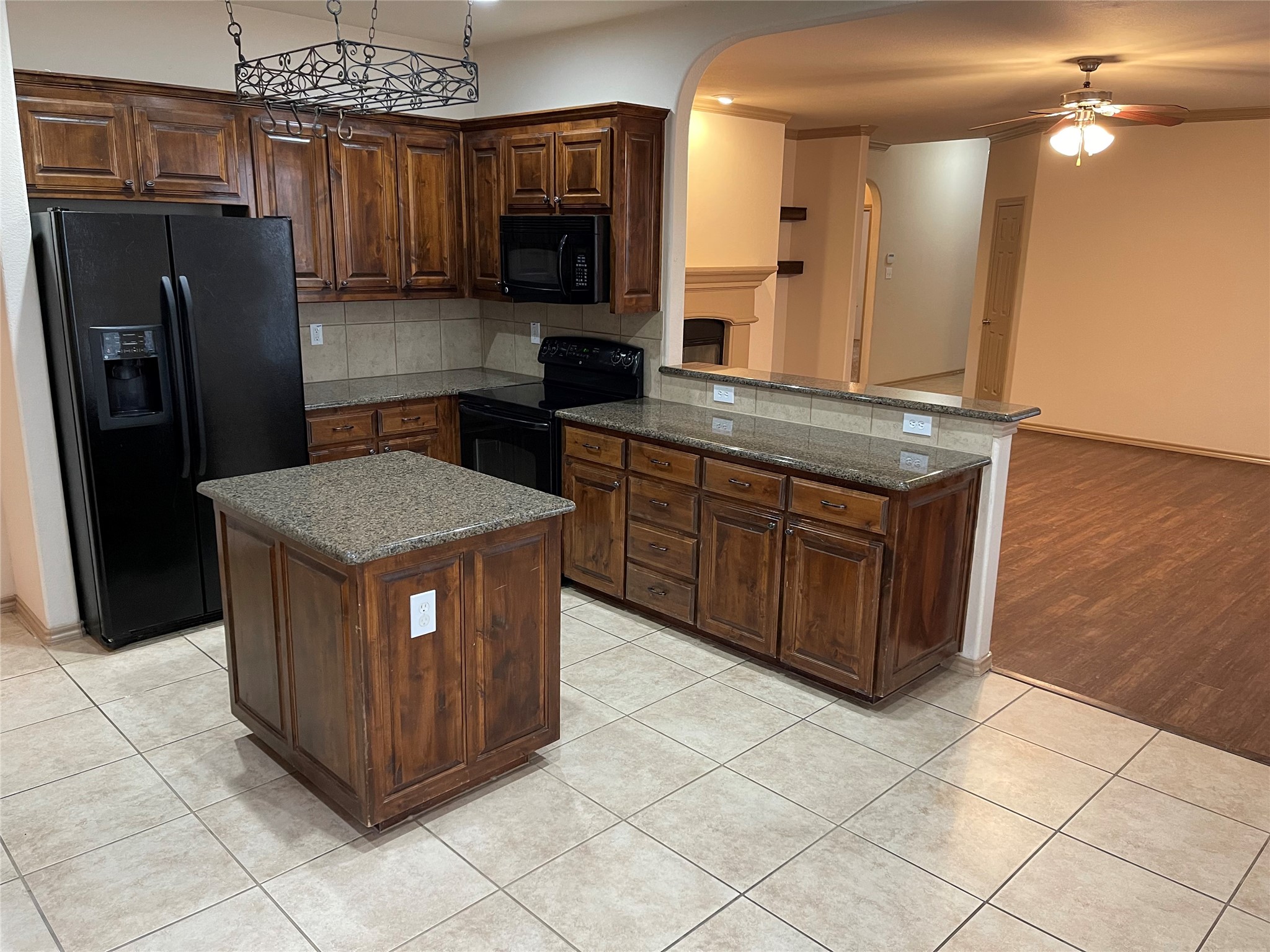 532 Baverton Lane Fort Worth TX 76052