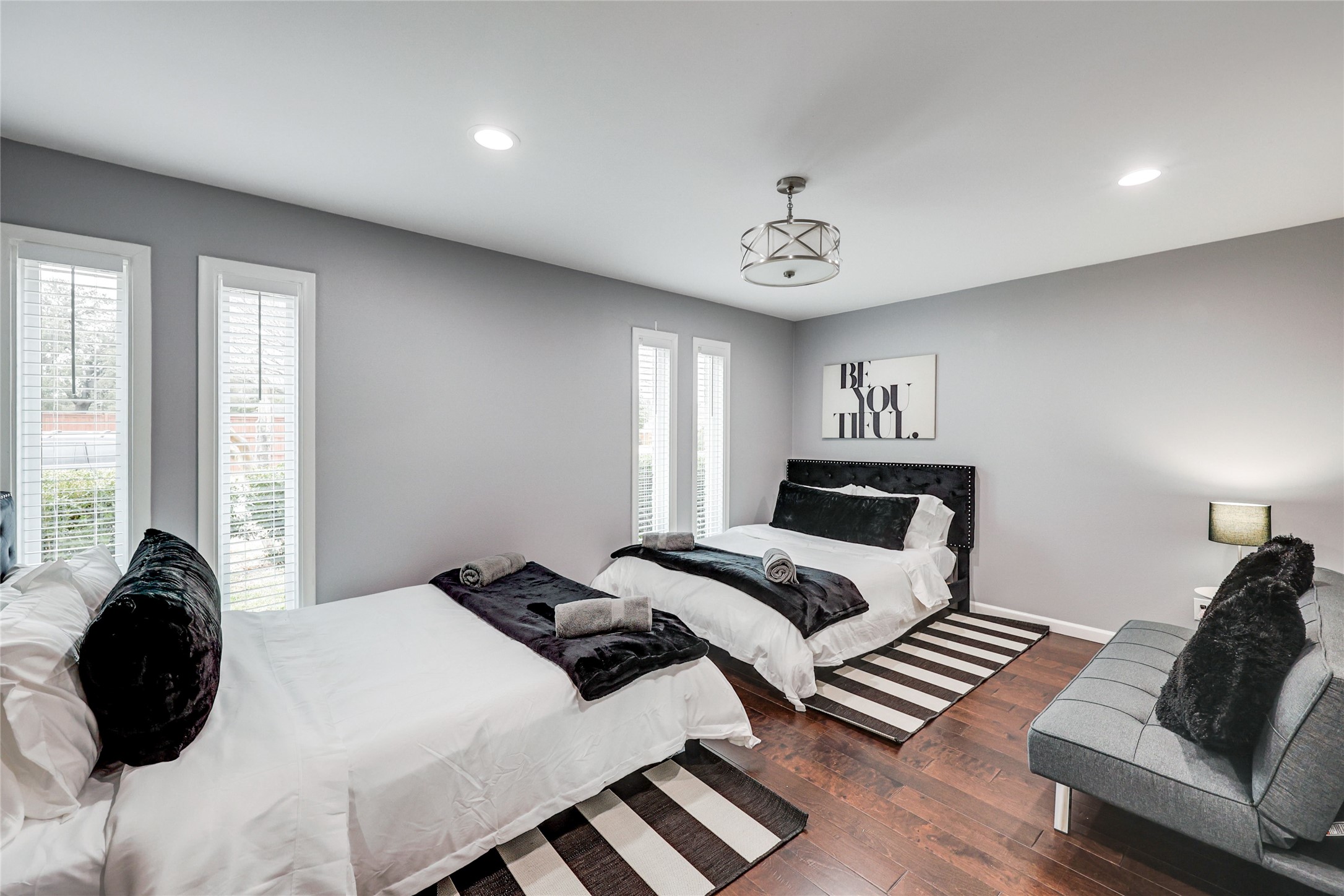 10040 Spokane Circle Dallas TX 75229