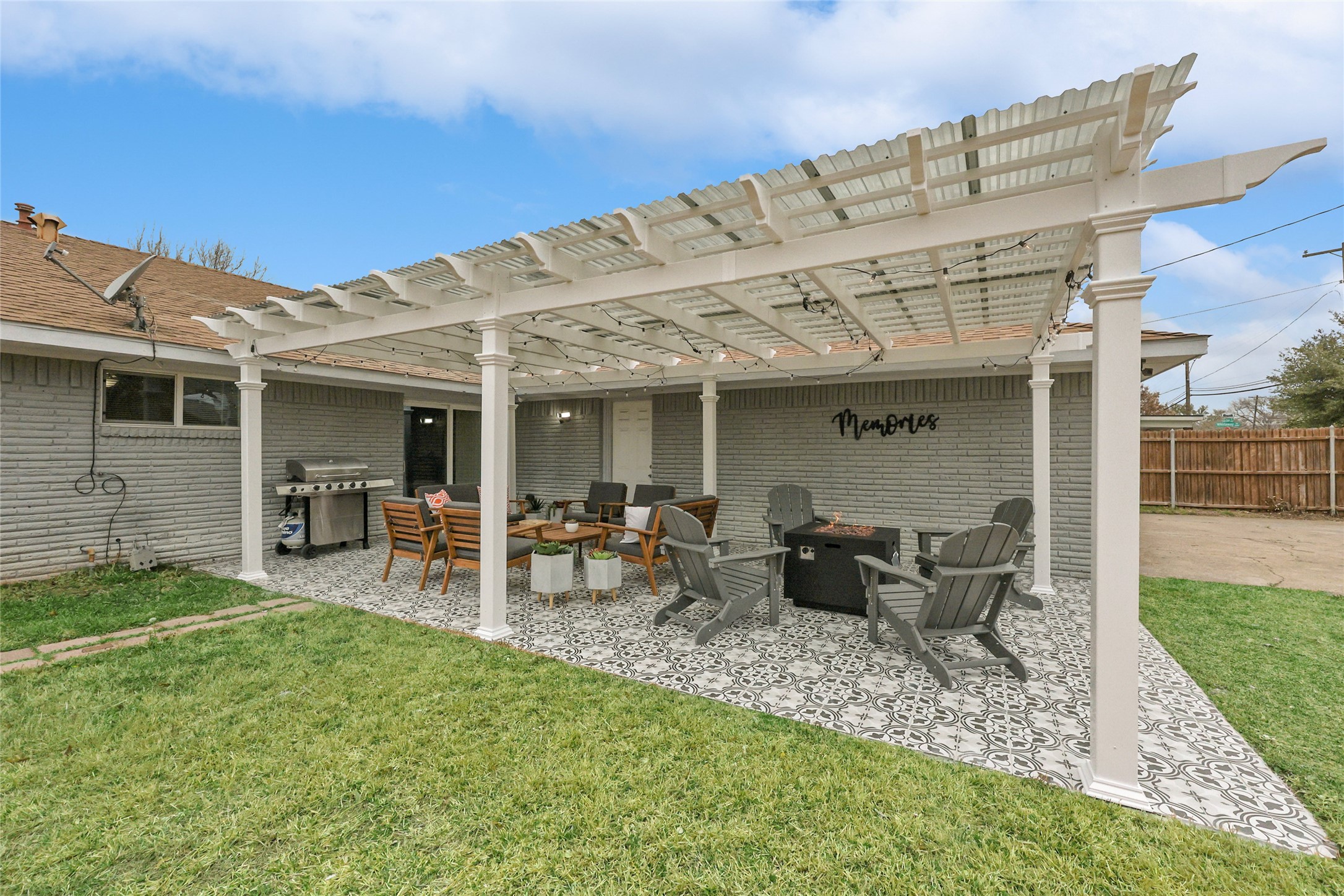 10040 Spokane Circle Dallas TX 75229