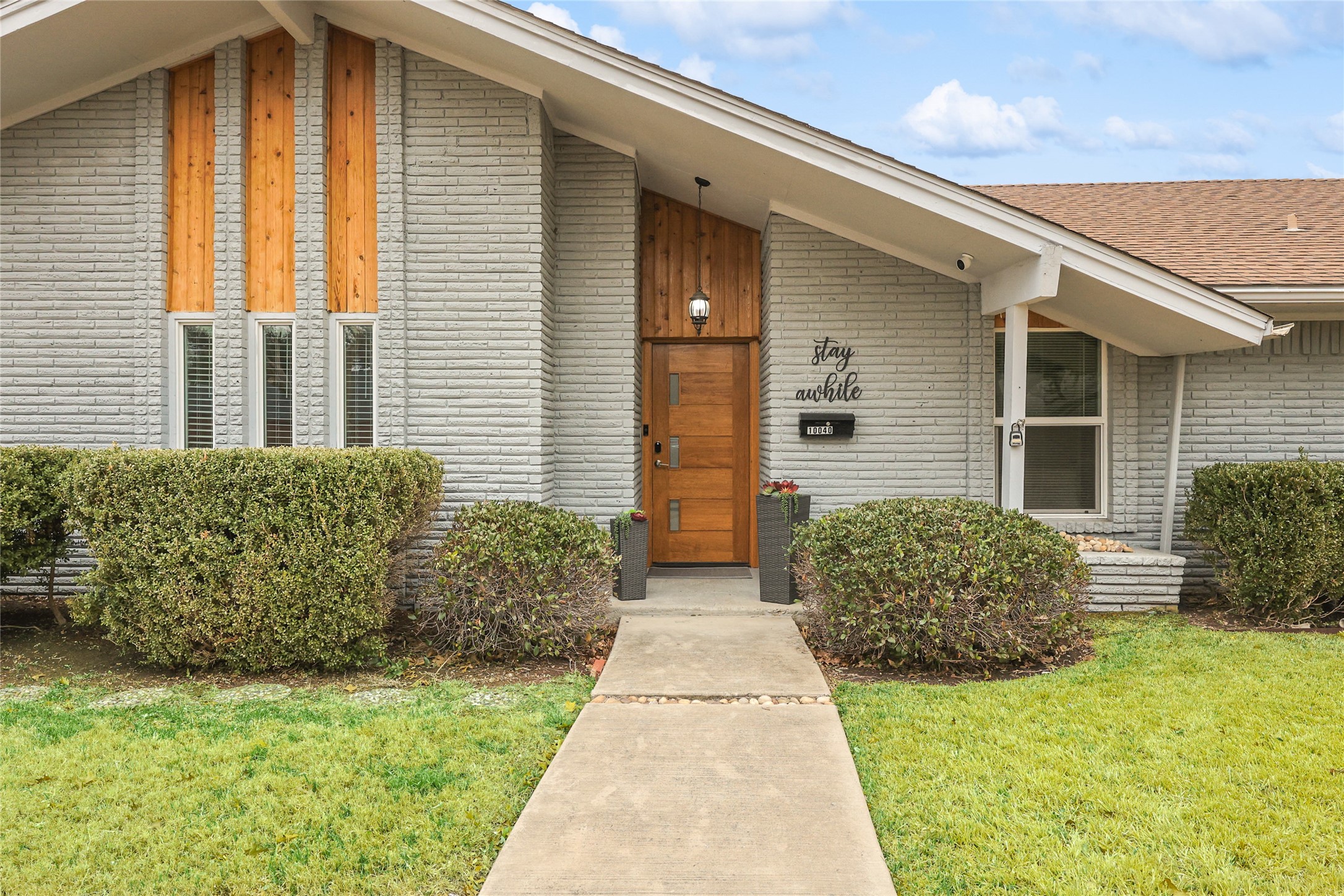 10040 Spokane Circle Dallas TX 75229