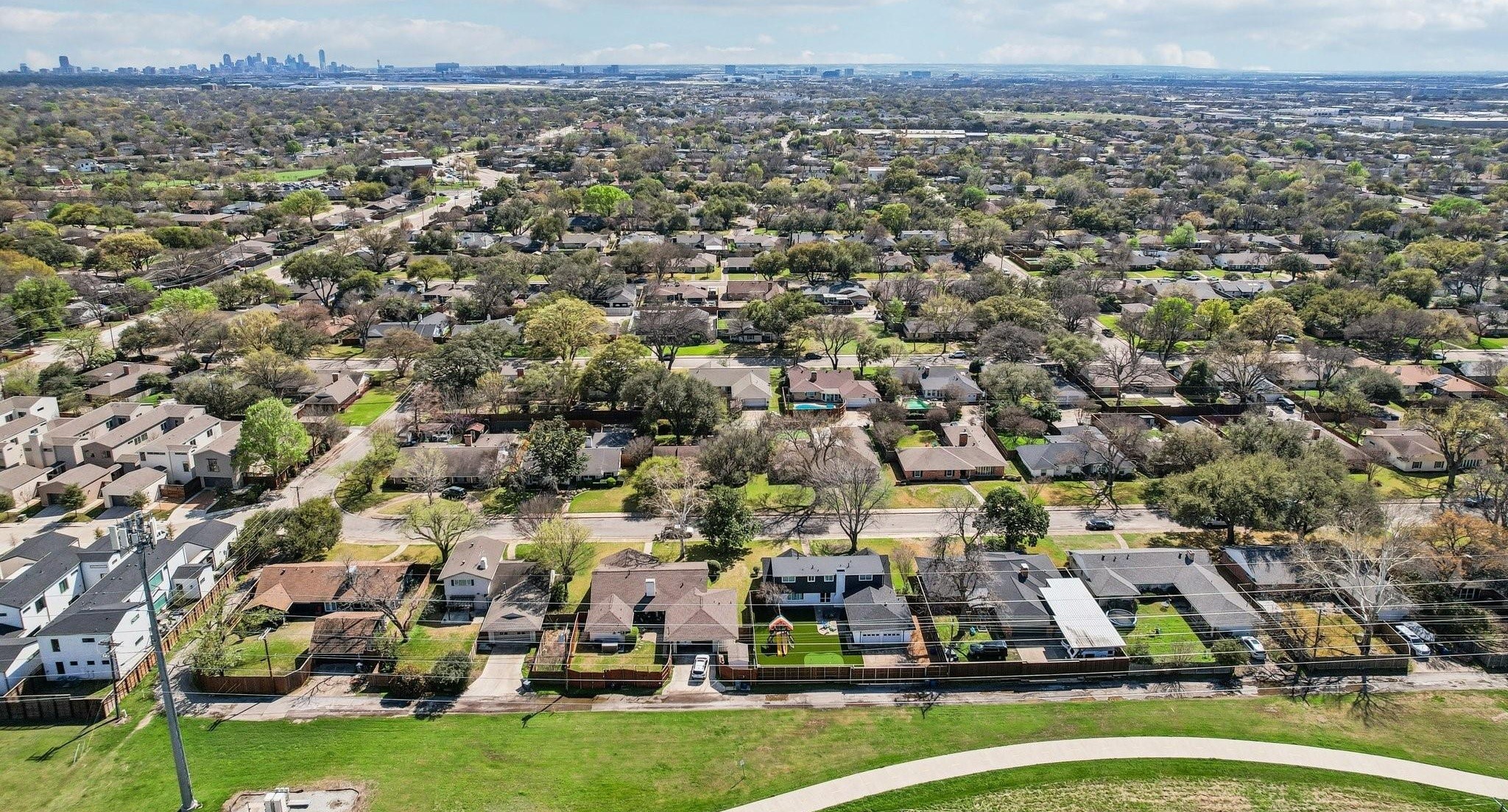10040 Spokane Circle Dallas TX 75229