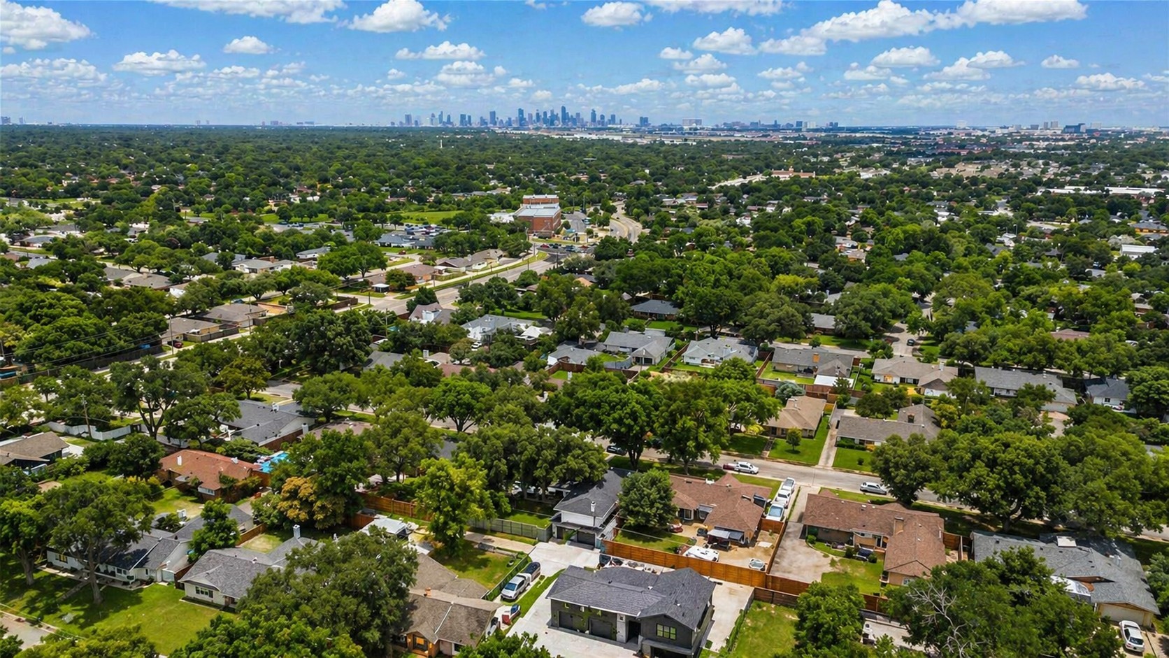 10040 Spokane Circle Dallas TX 75229