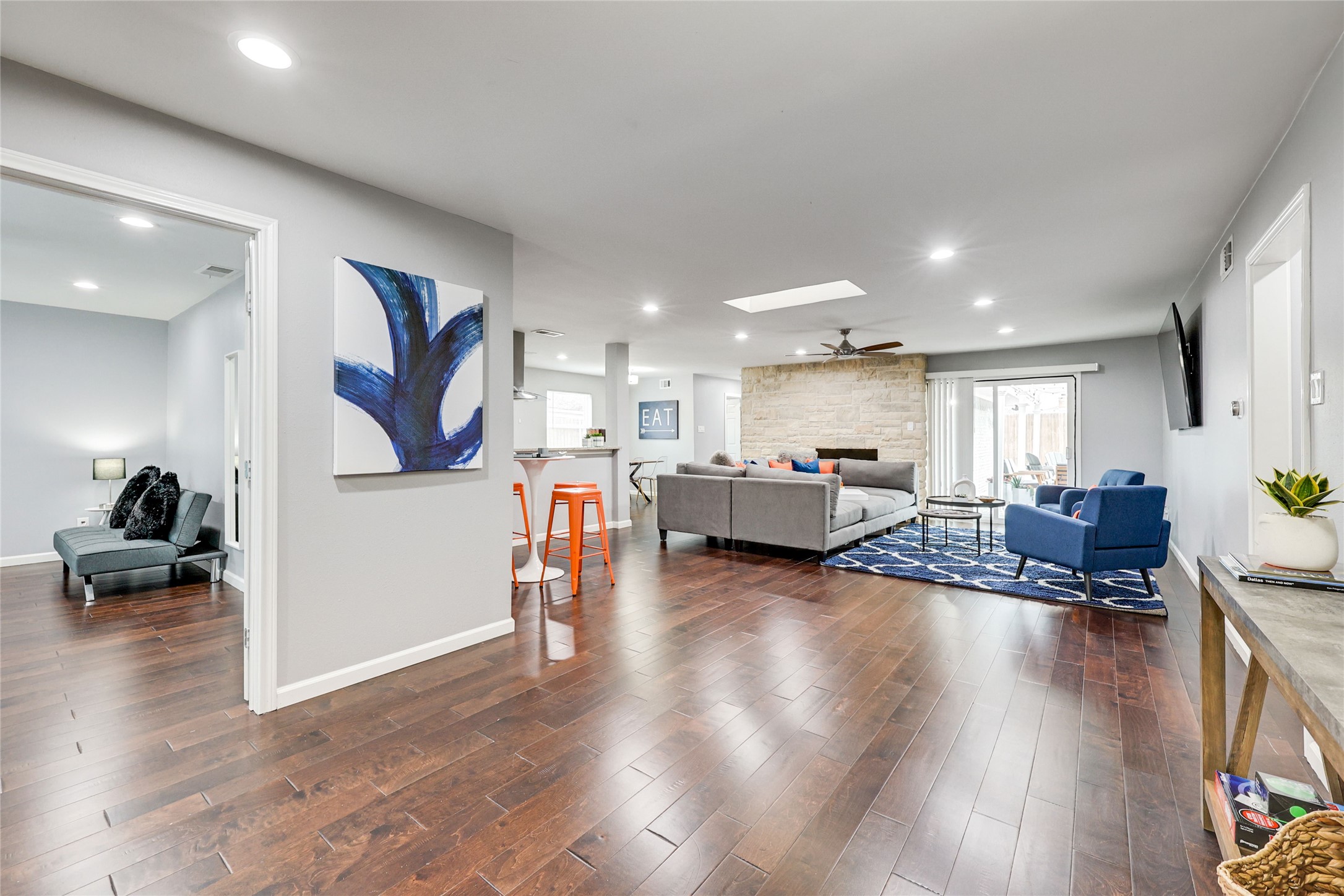 10040 Spokane Circle Dallas TX 75229