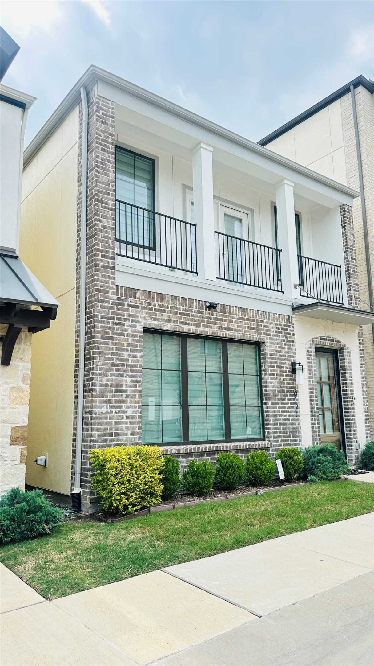 8121 Bromley Drive Dallas TX 75231