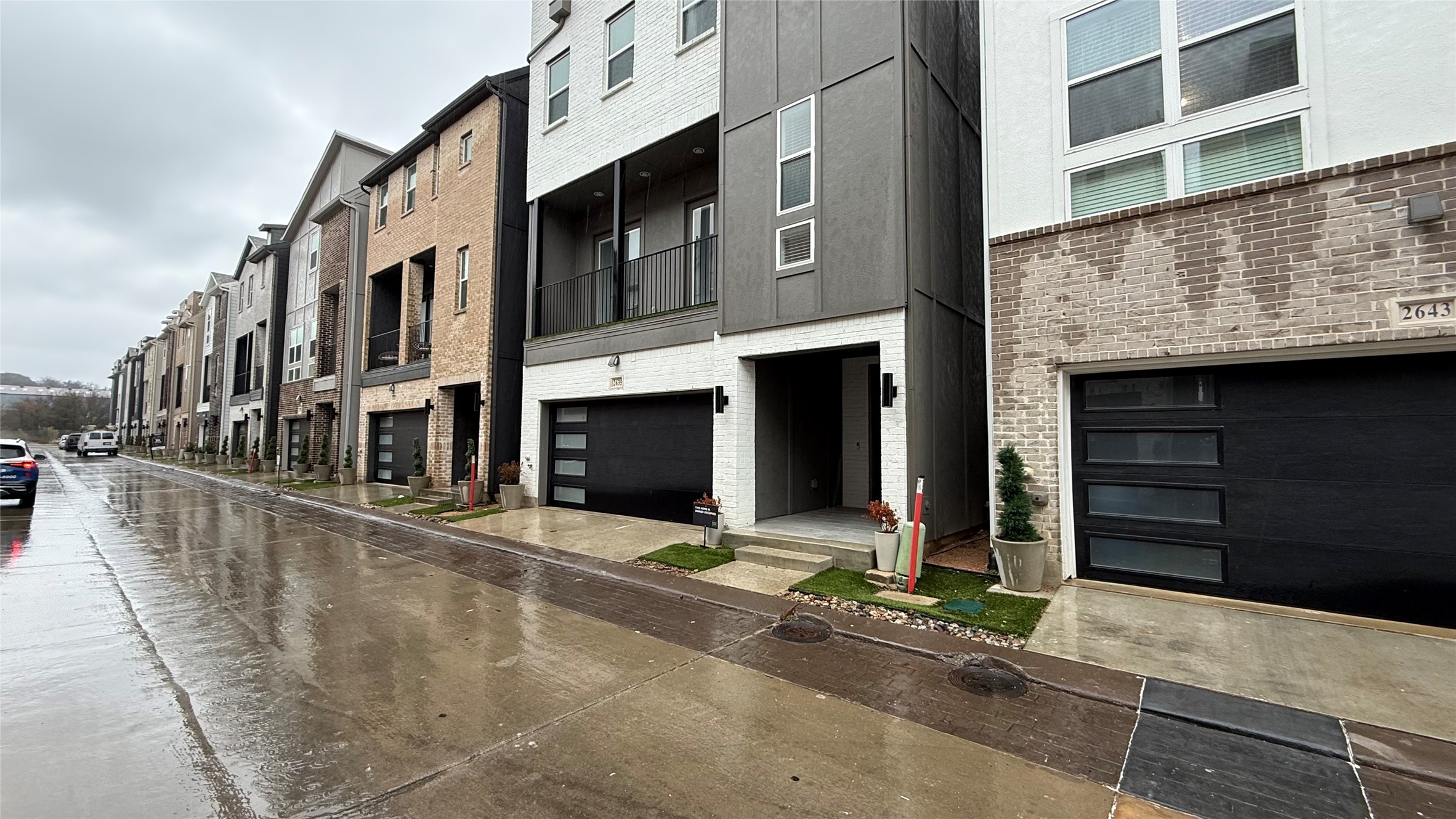 2635 Carmelita Street Dallas TX 75212