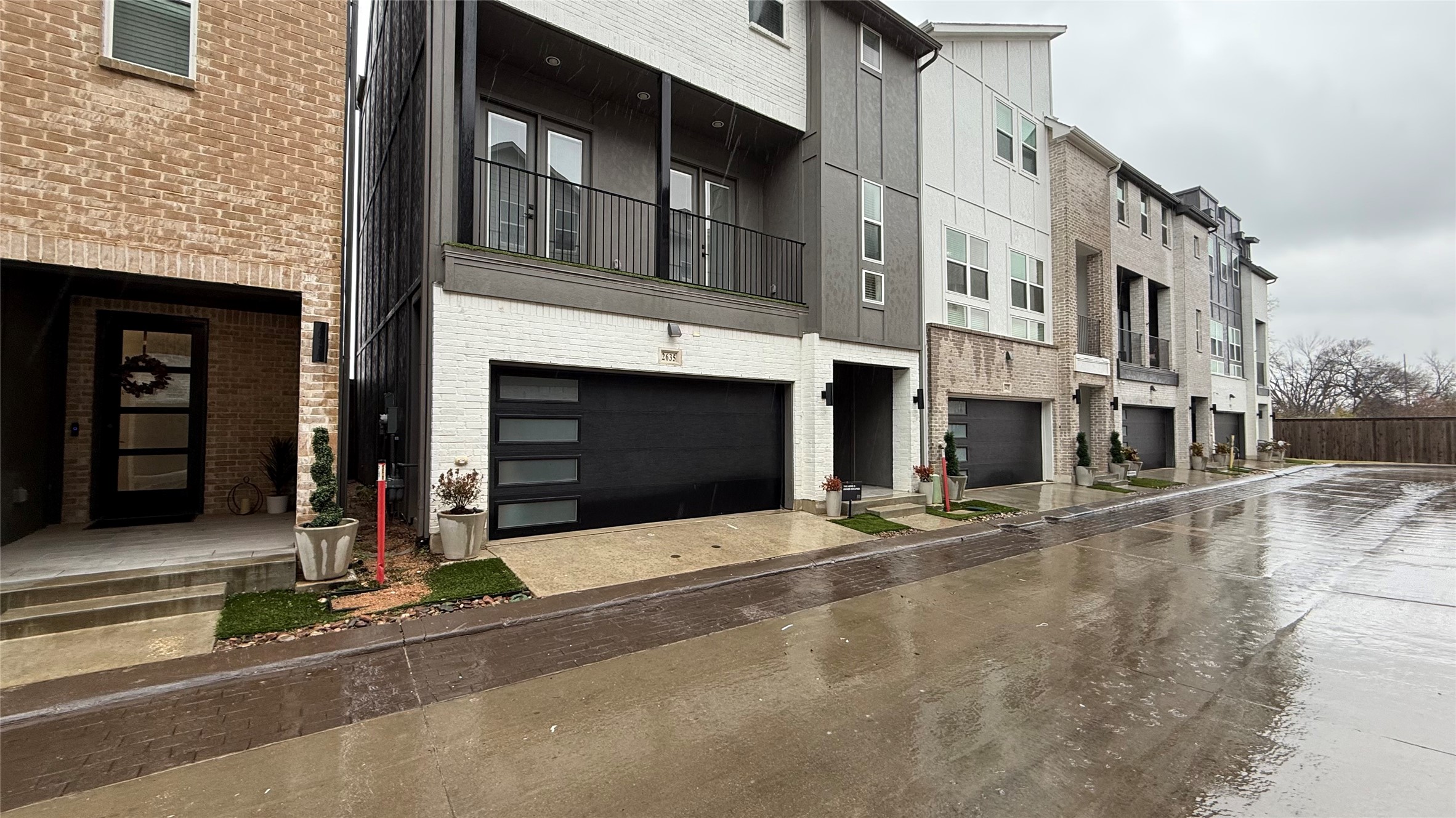 2635 Carmelita Street Dallas TX 75212