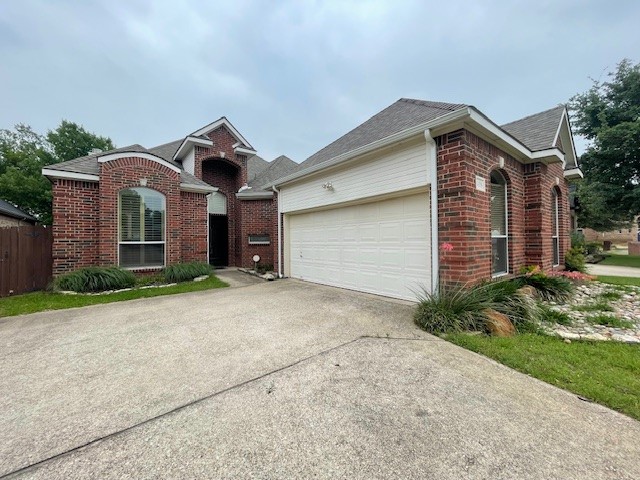 408 Hideaway Court Euless TX 76039