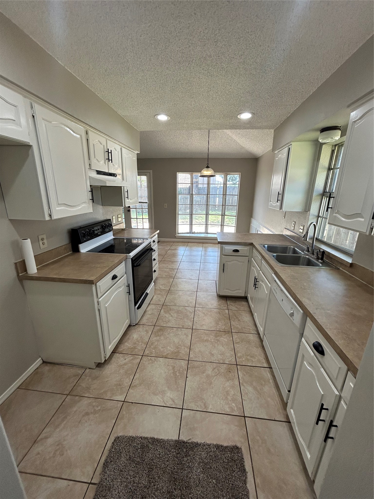1007 Almond Court Mansfield TX 76063